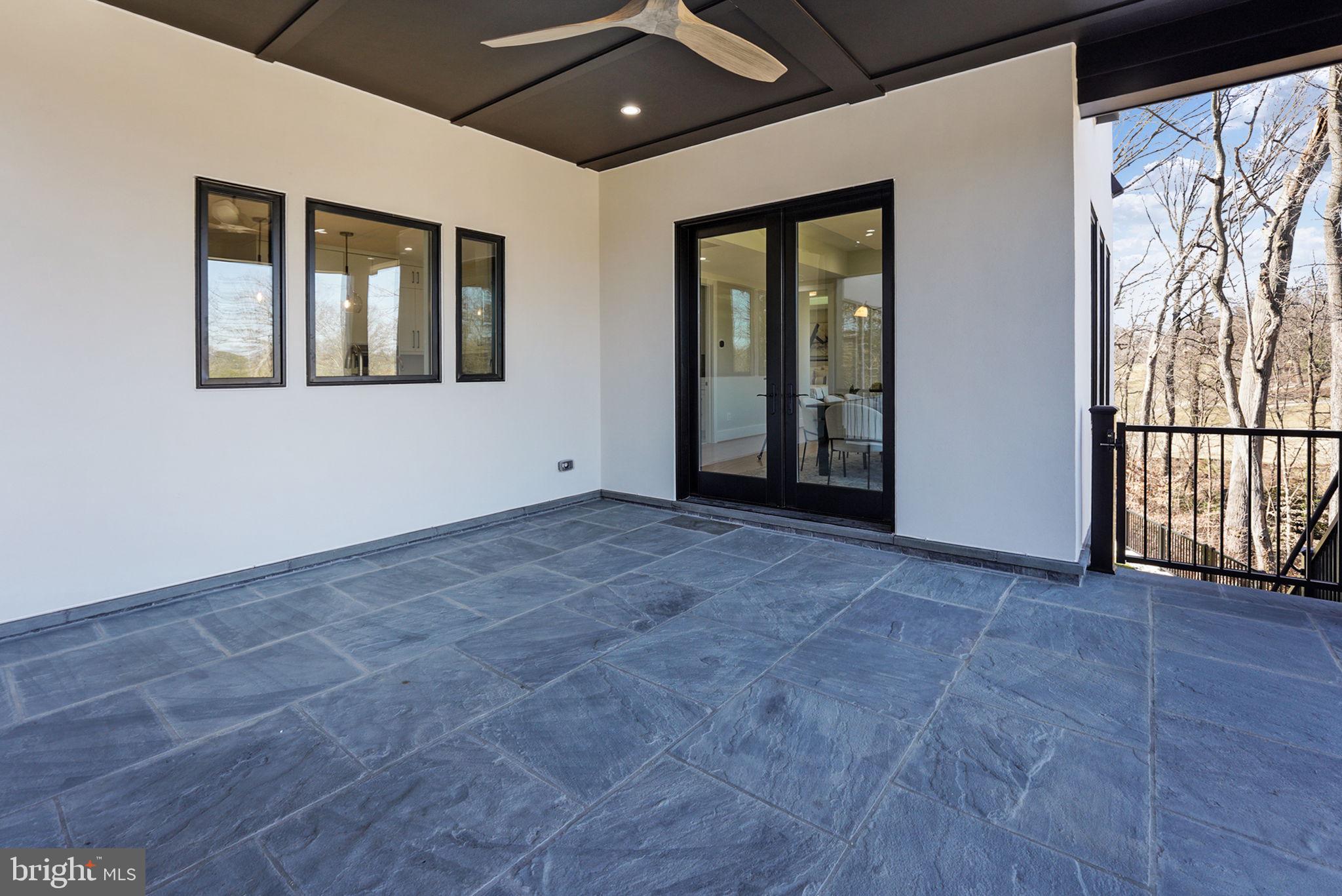 BROYHILL FOREST - Residential