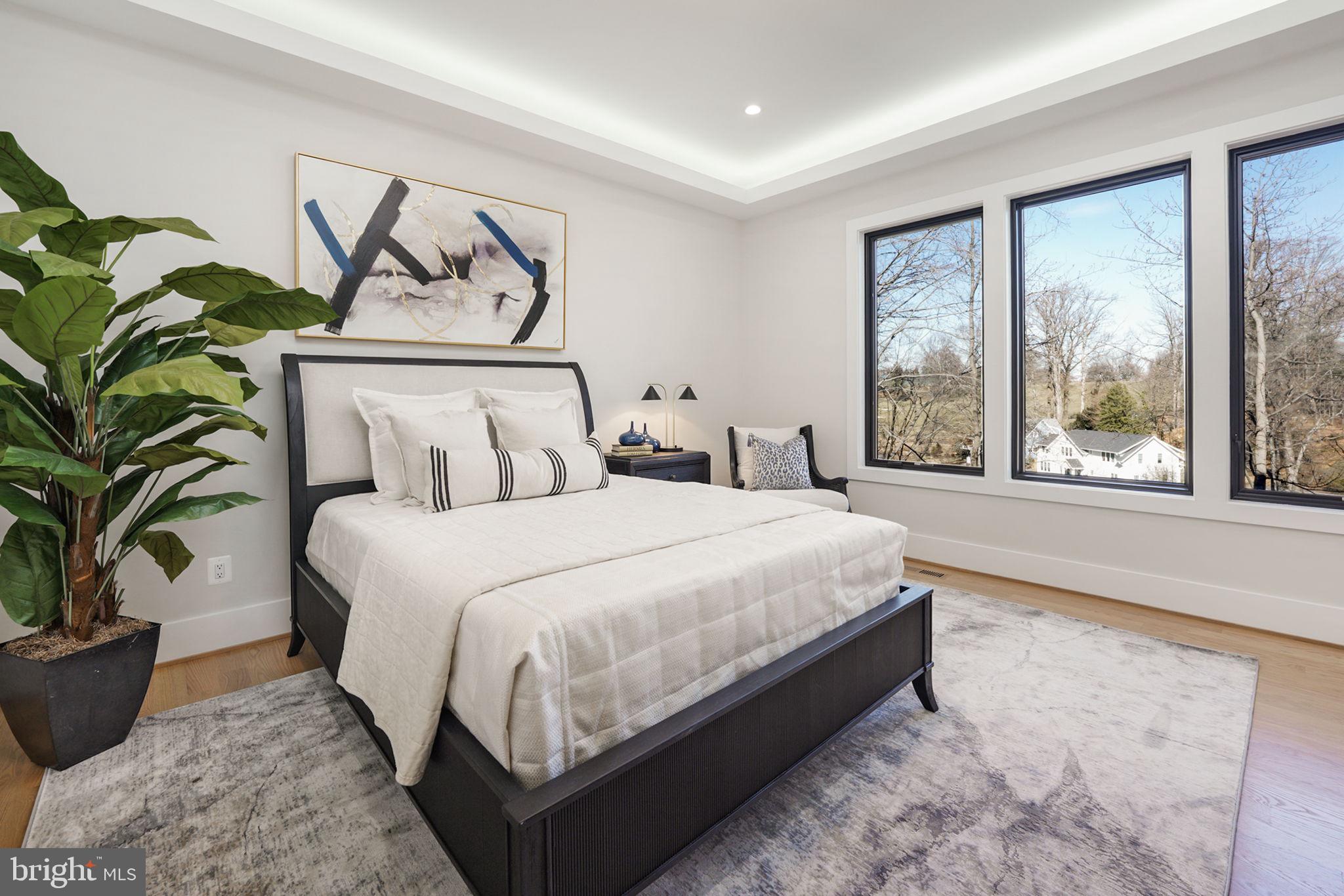 BROYHILL FOREST - Residential