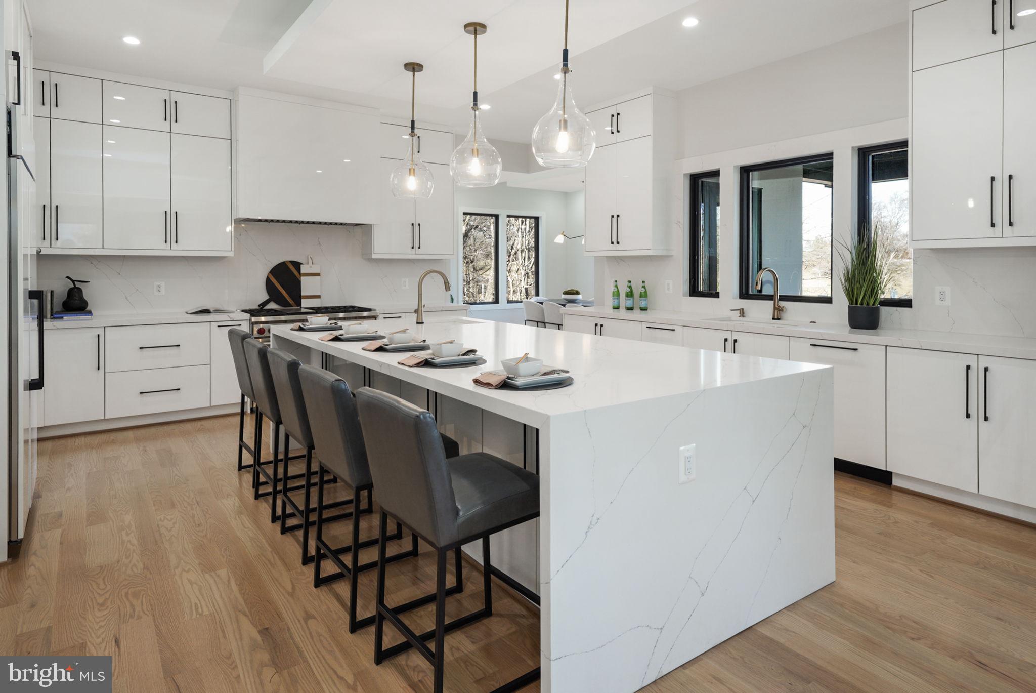 BROYHILL FOREST - Residential