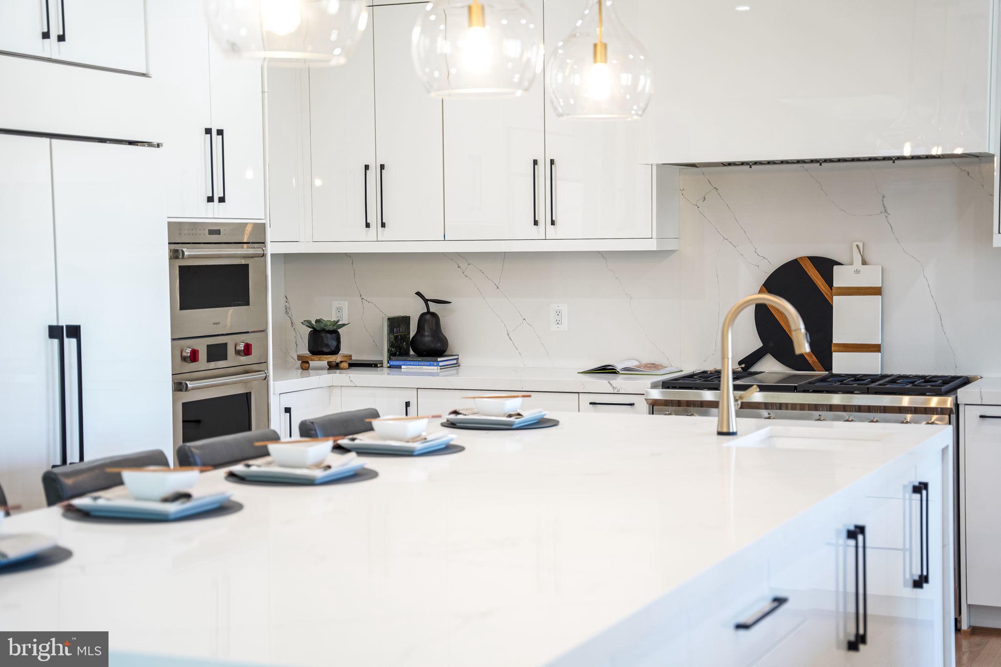 BROYHILL FOREST - Residential