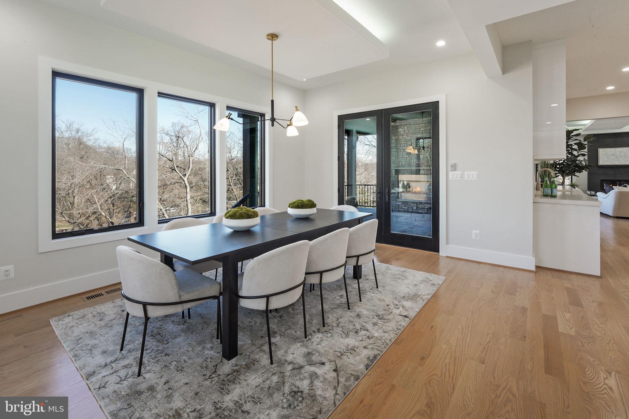 BROYHILL FOREST - Residential