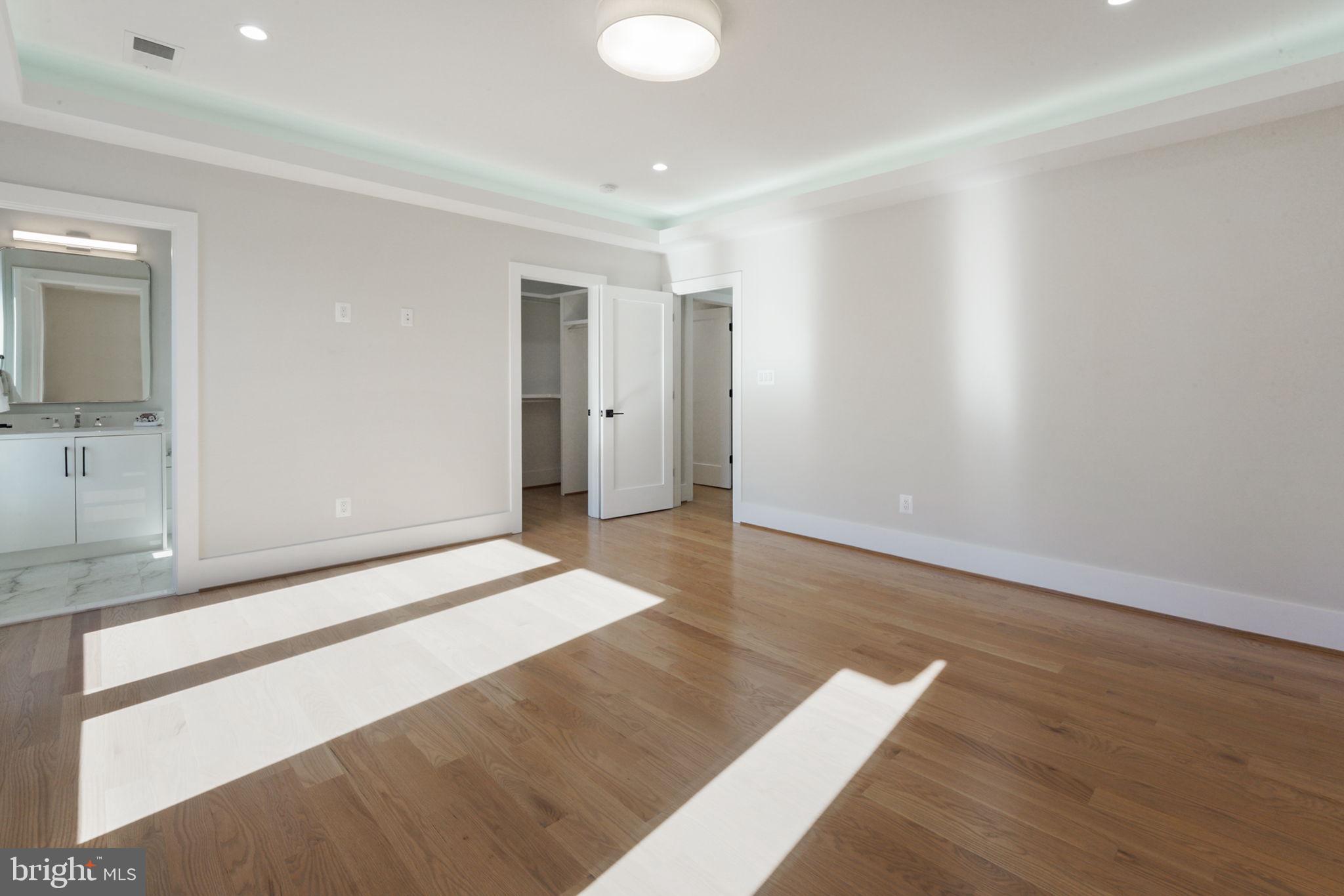 BROYHILL FOREST - Residential