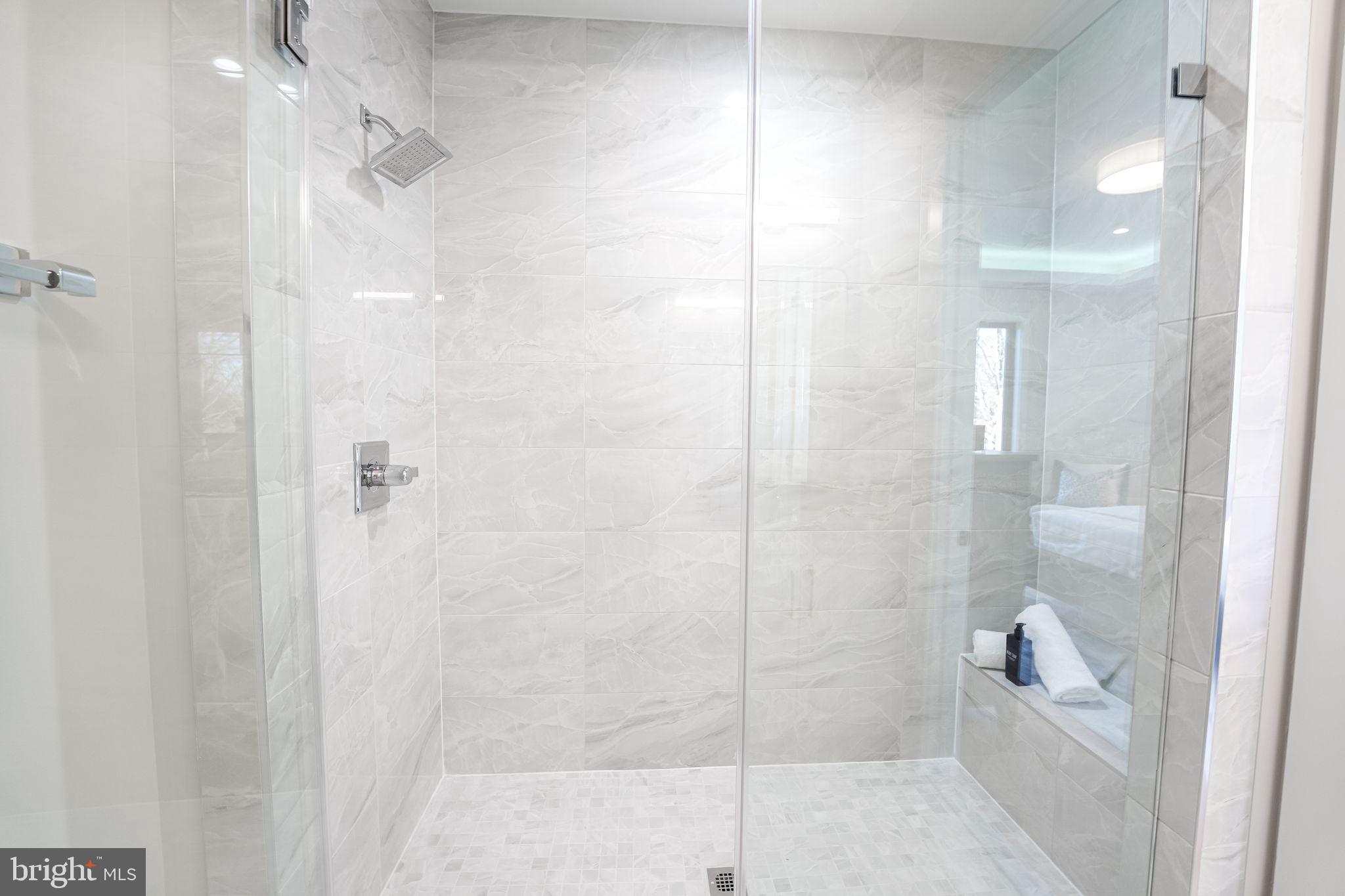 BROYHILL FOREST - Residential