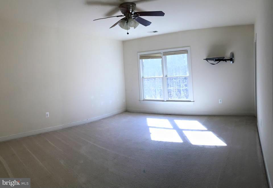 STONEWALL MANOR - Residential