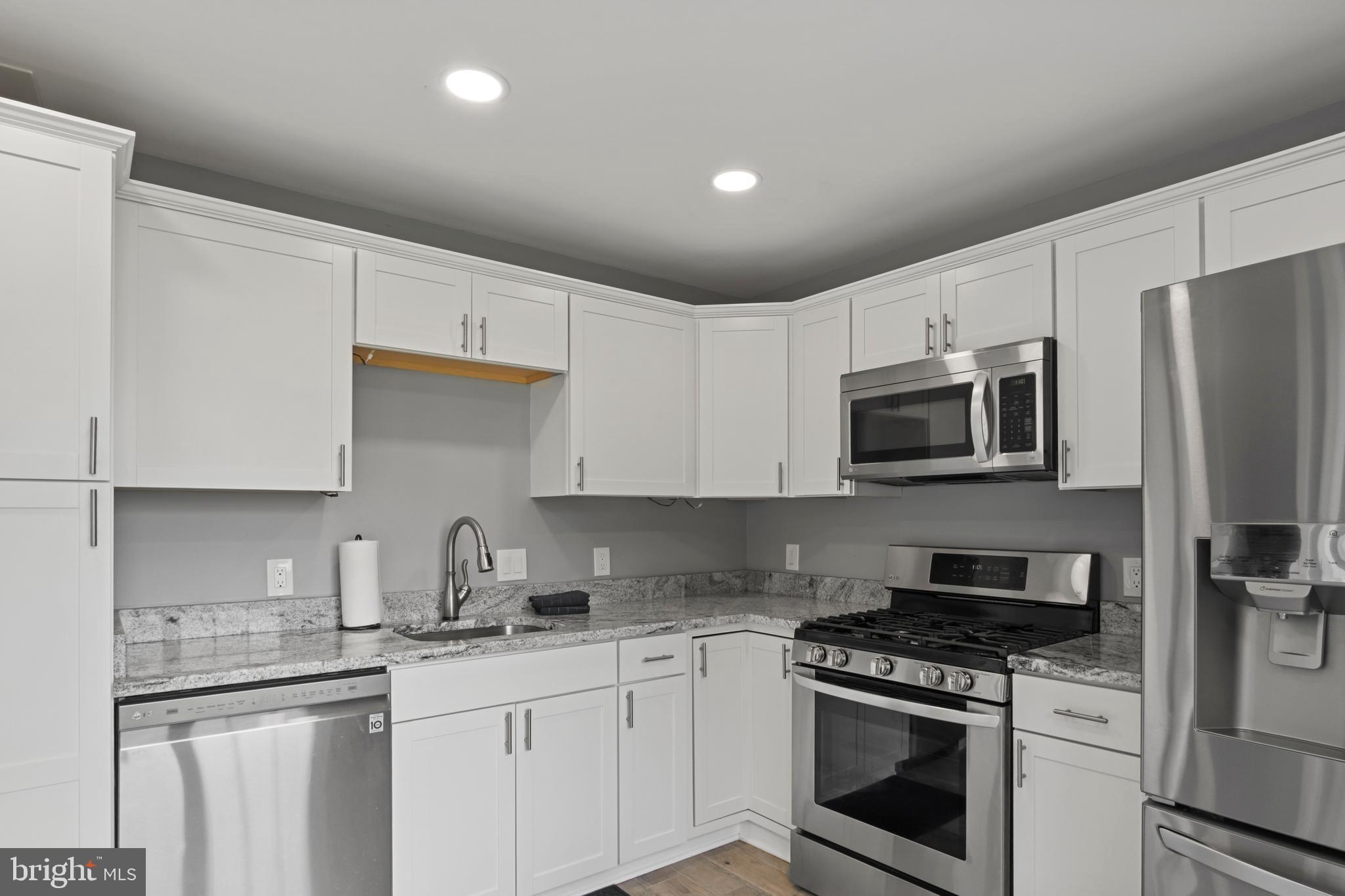 CHATHAM GREEN CONDOMINIUM - Residential