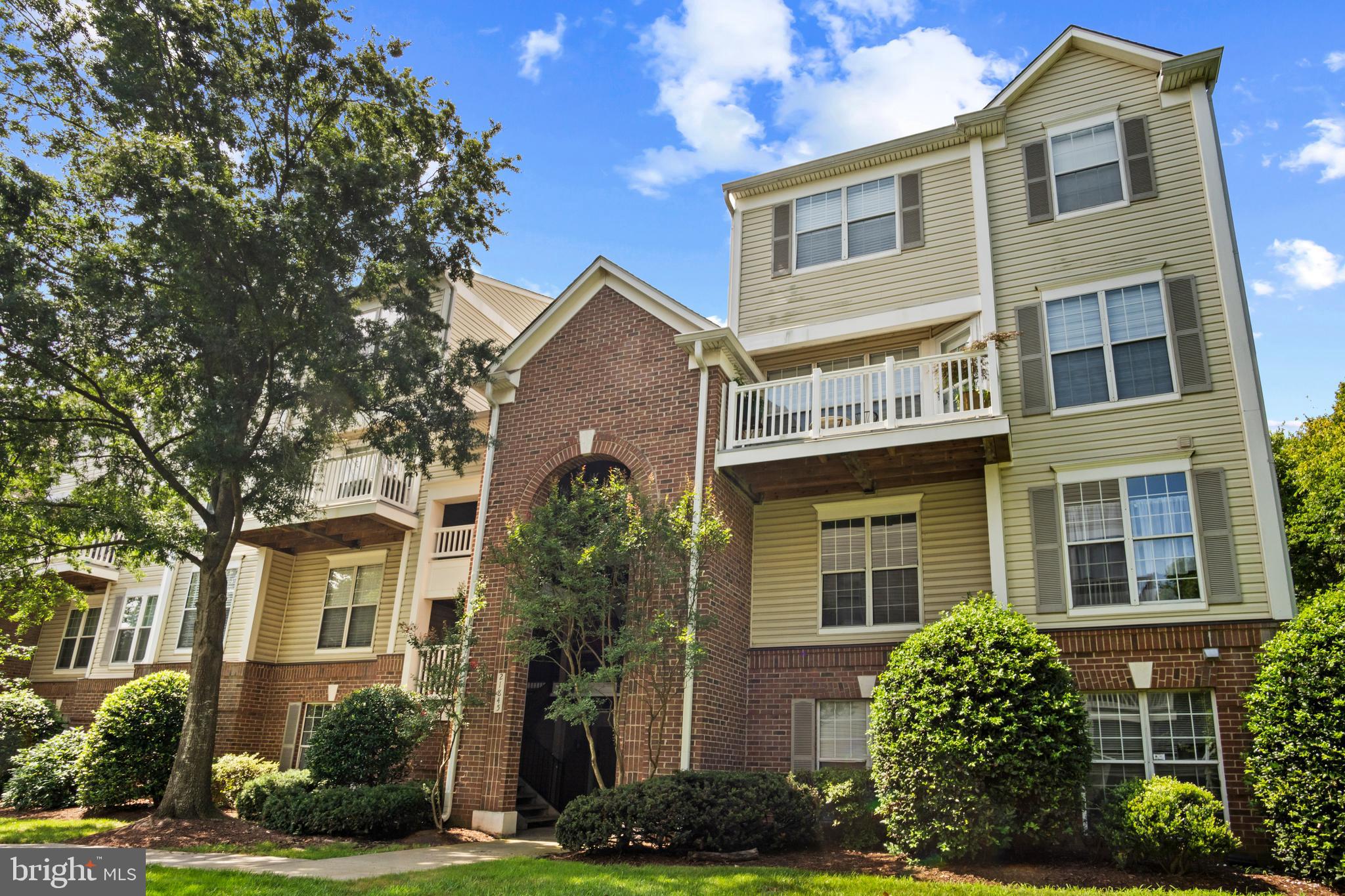 CHATHAM GREEN CONDOMINIUM - Residential