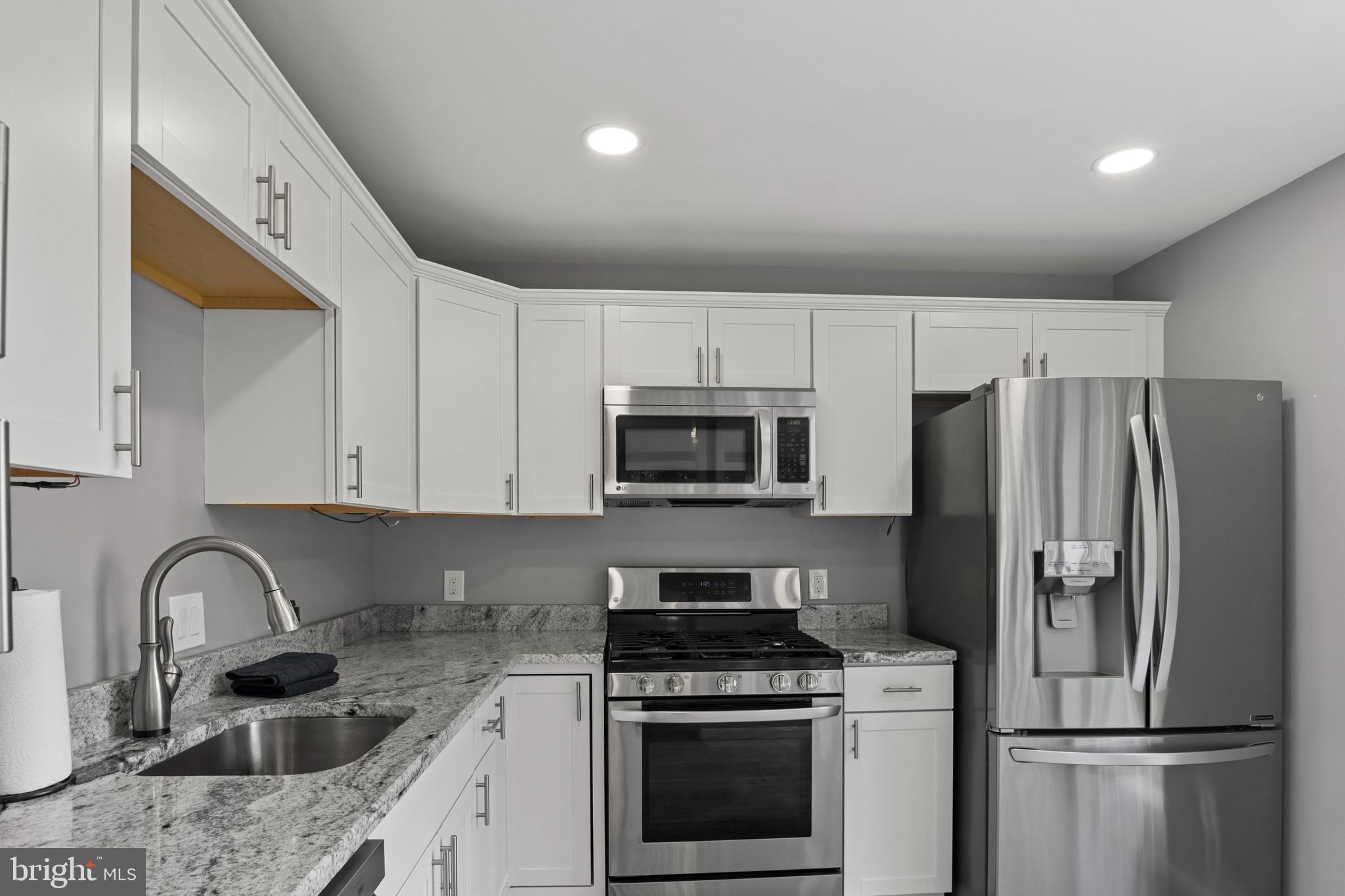 CHATHAM GREEN CONDOMINIUM - Residential