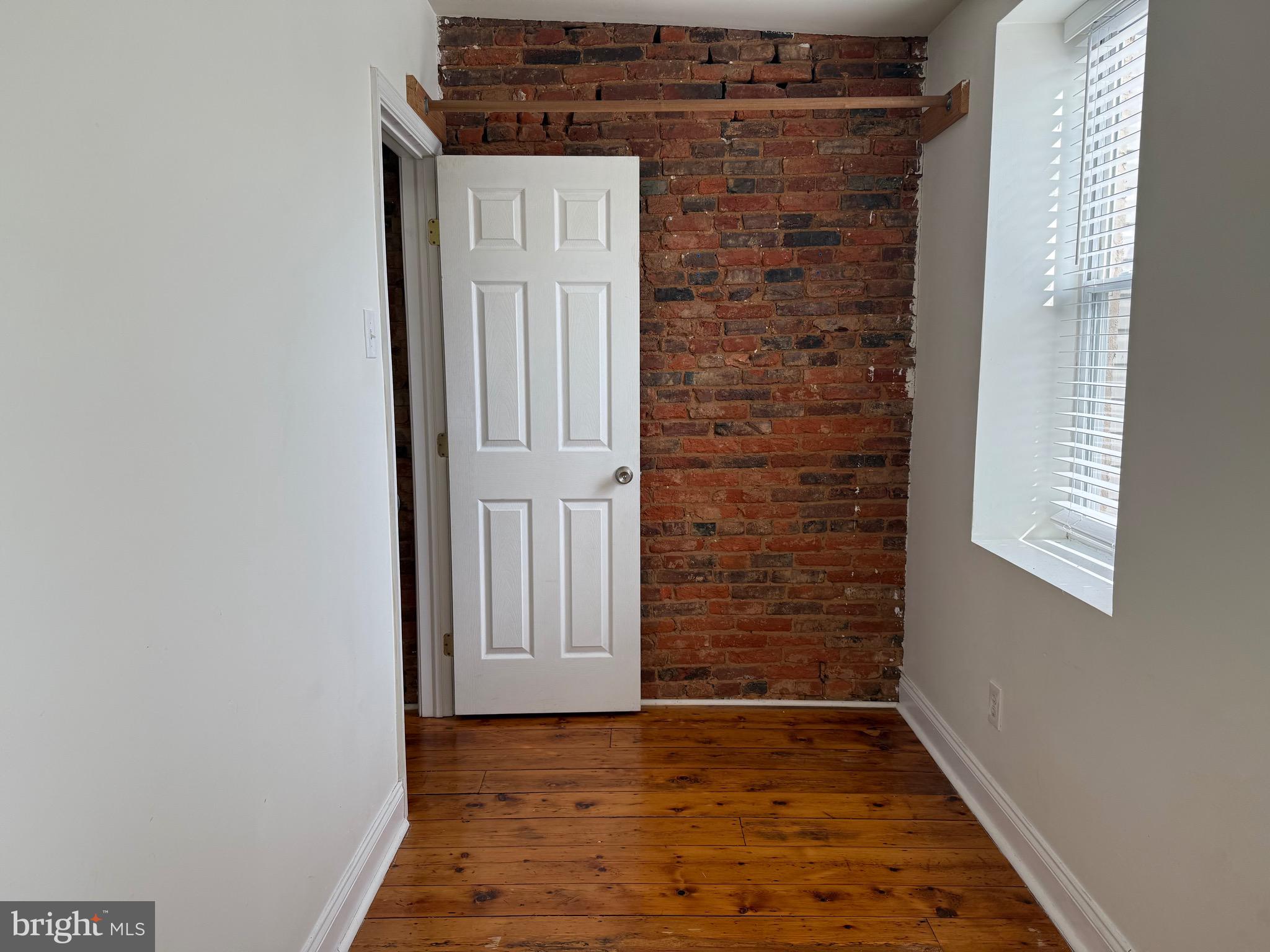 FAIRMOUNT - Residential Lease