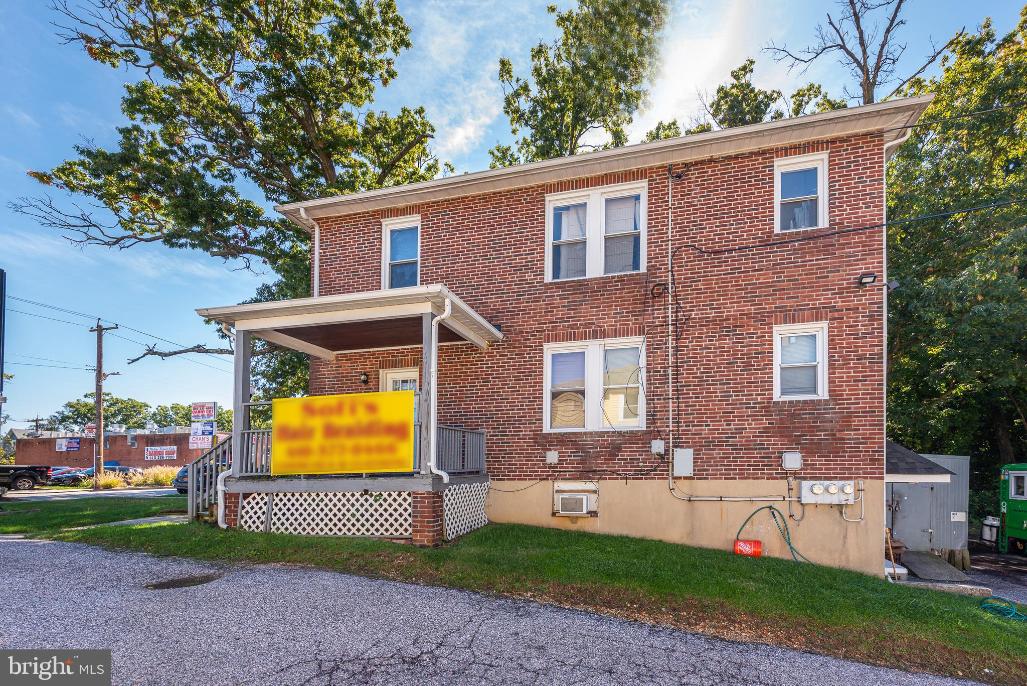 IDLEWYLDE - Commercial Sale