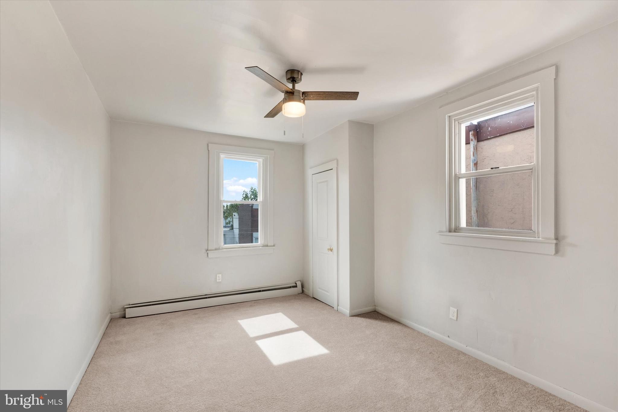PORT RICHMOND - Residential