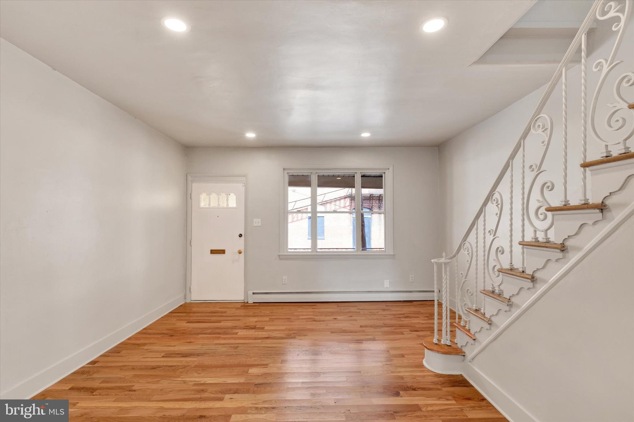 PORT RICHMOND - Residential