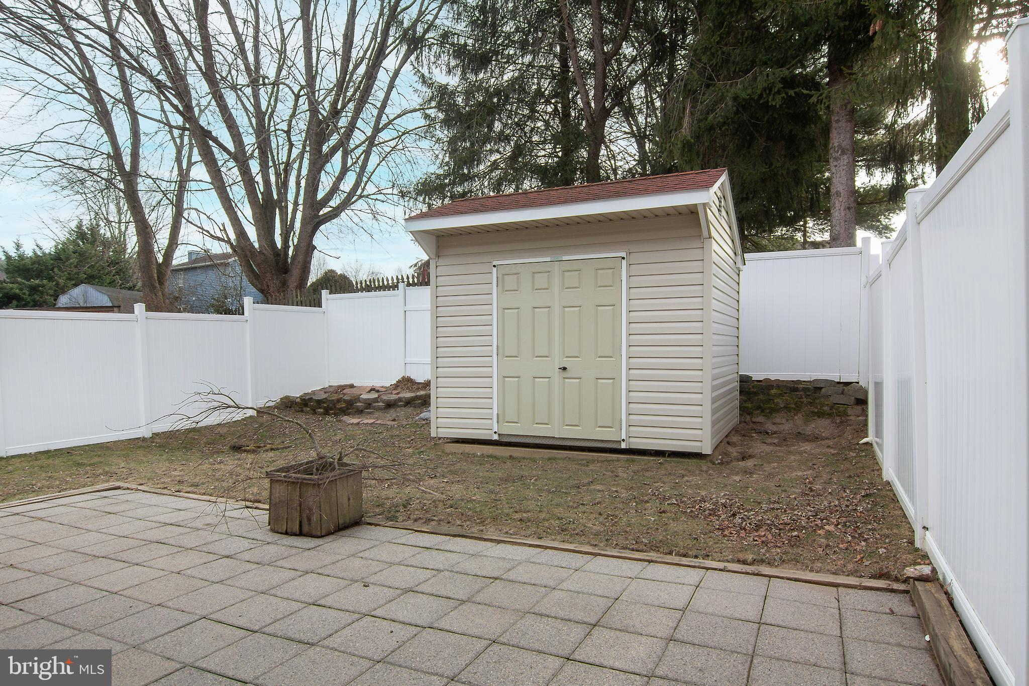 ROBERTS FIELD - Residential