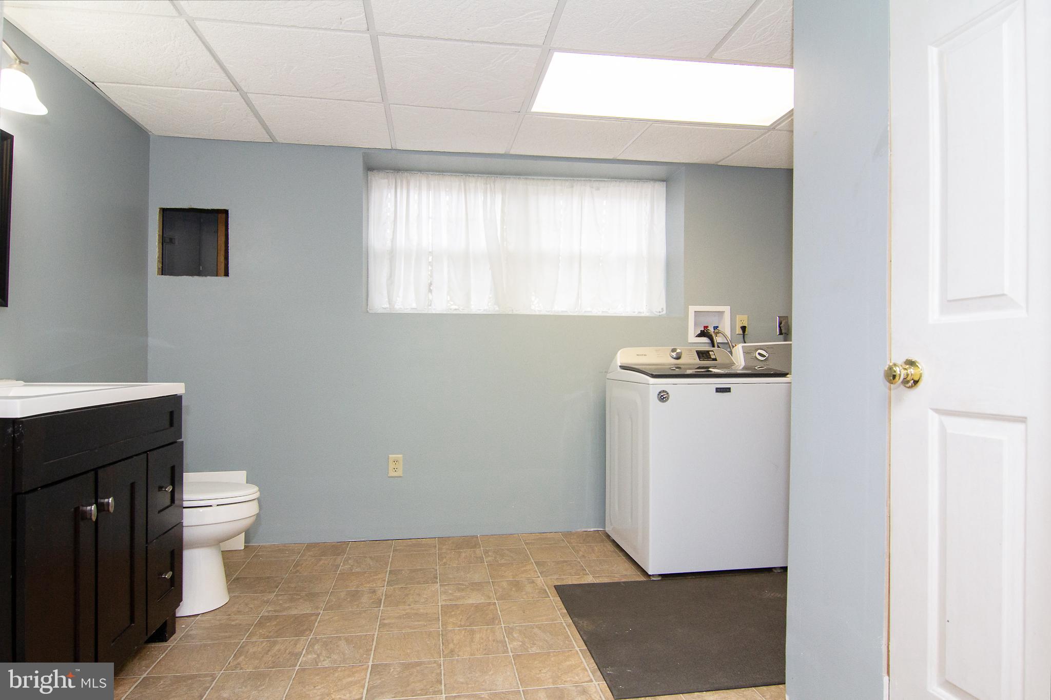 ROBERTS FIELD - Residential