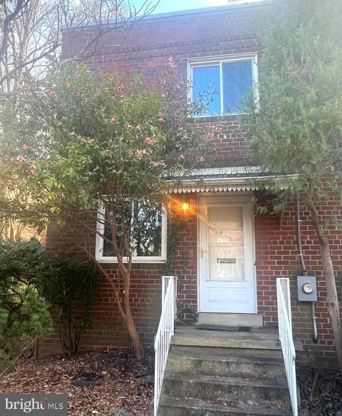 415 E MASON AVENUE ALEXANDRIA VA 22301
