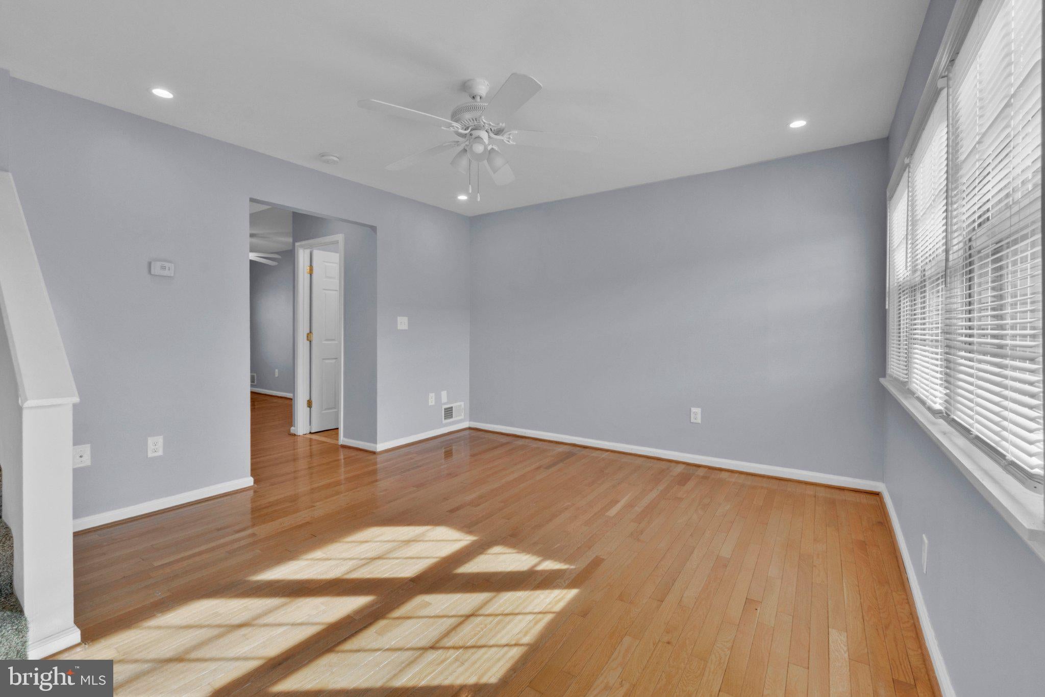 831 JEANNETTE AVENUE