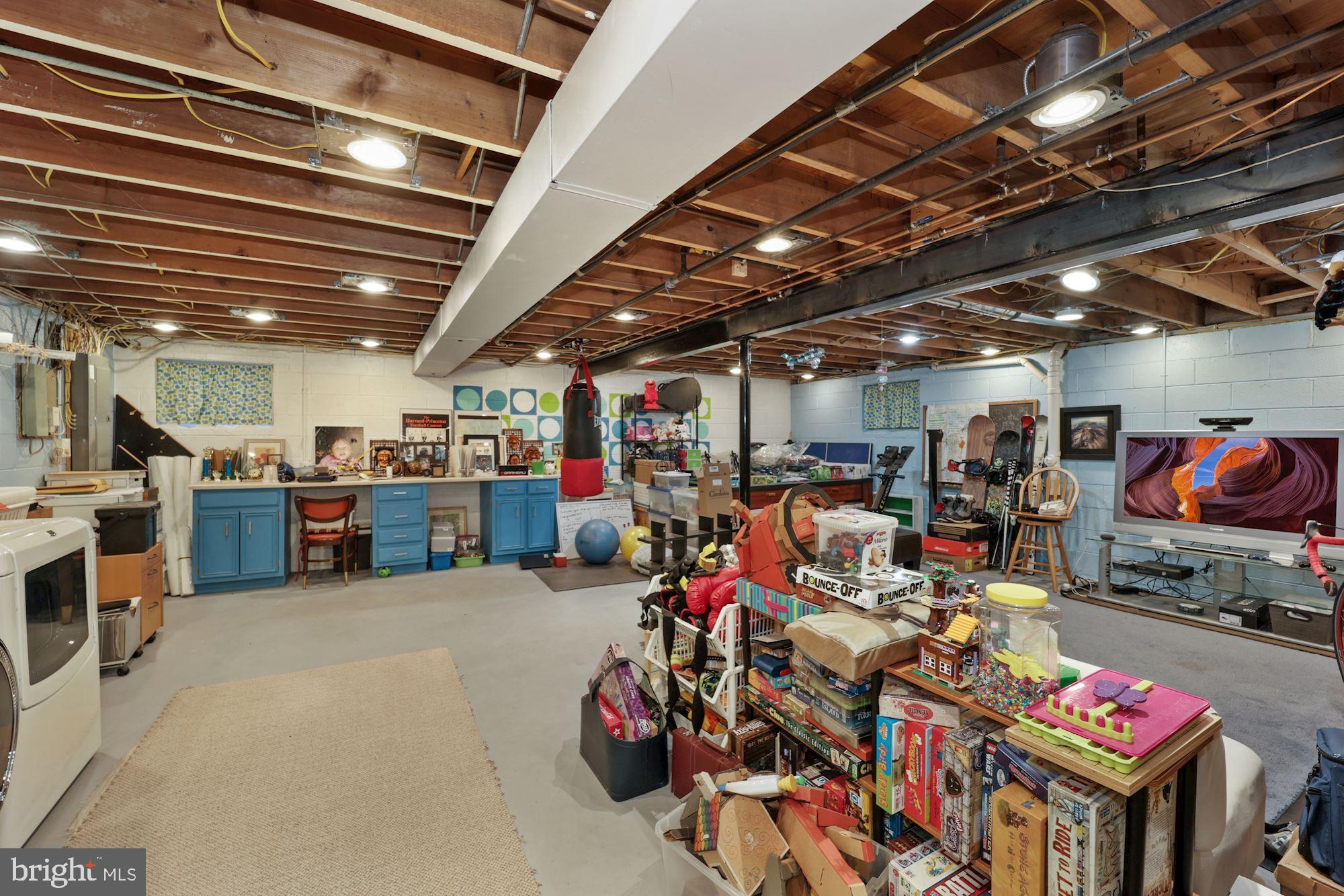 FALLSMEAD - Residential Lease