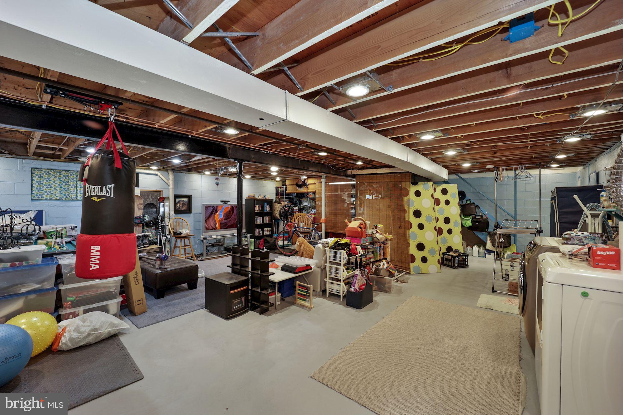 FALLSMEAD - Residential Lease