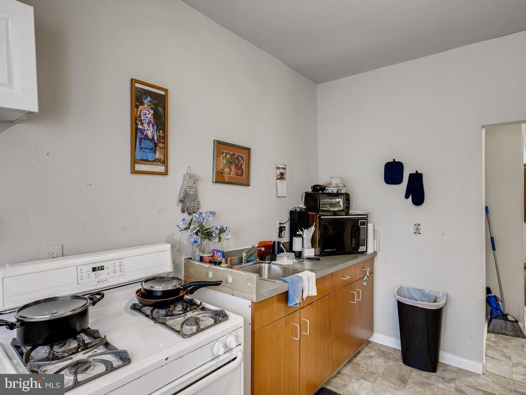 COLD SPRING NEWTOWN - Residential