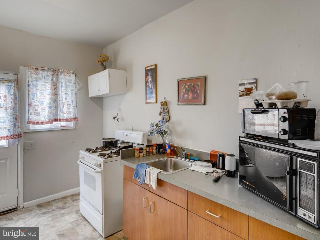 COLD SPRING NEWTOWN - Residential