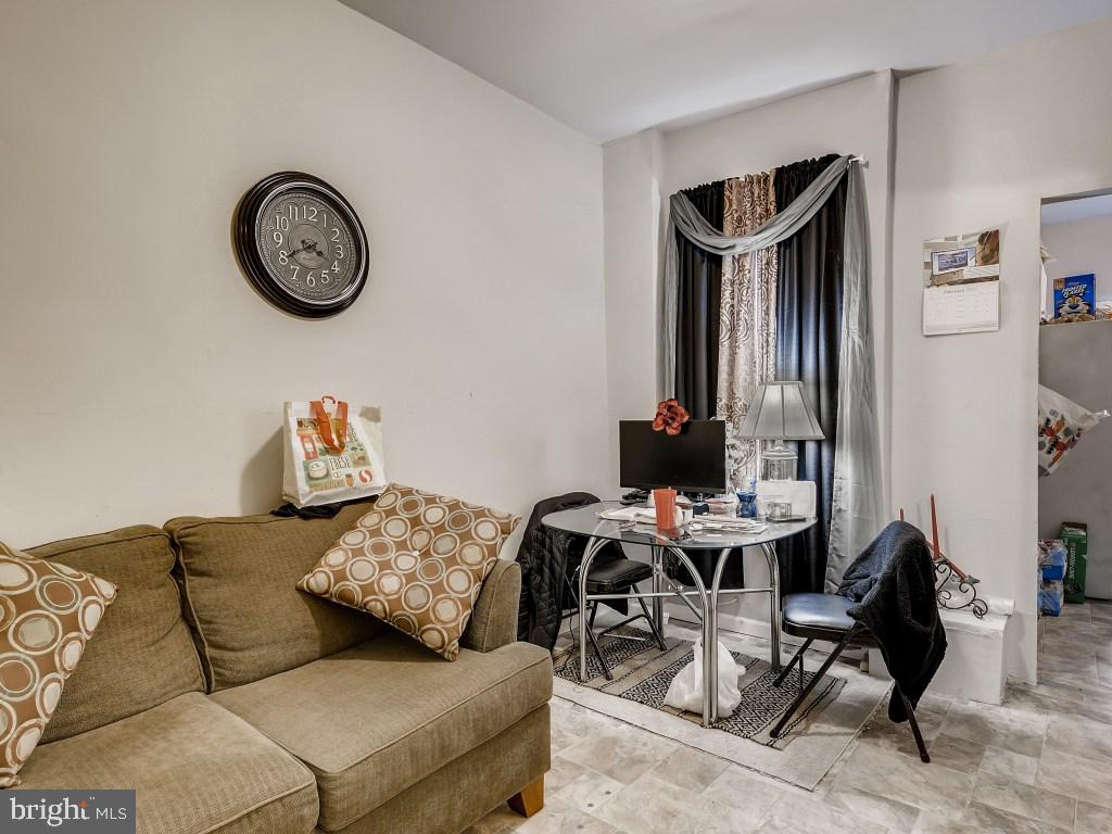 COLD SPRING NEWTOWN - Residential