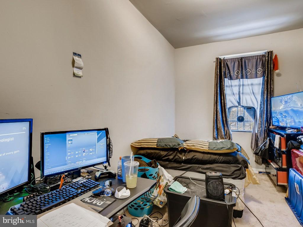 COLD SPRING NEWTOWN - Residential