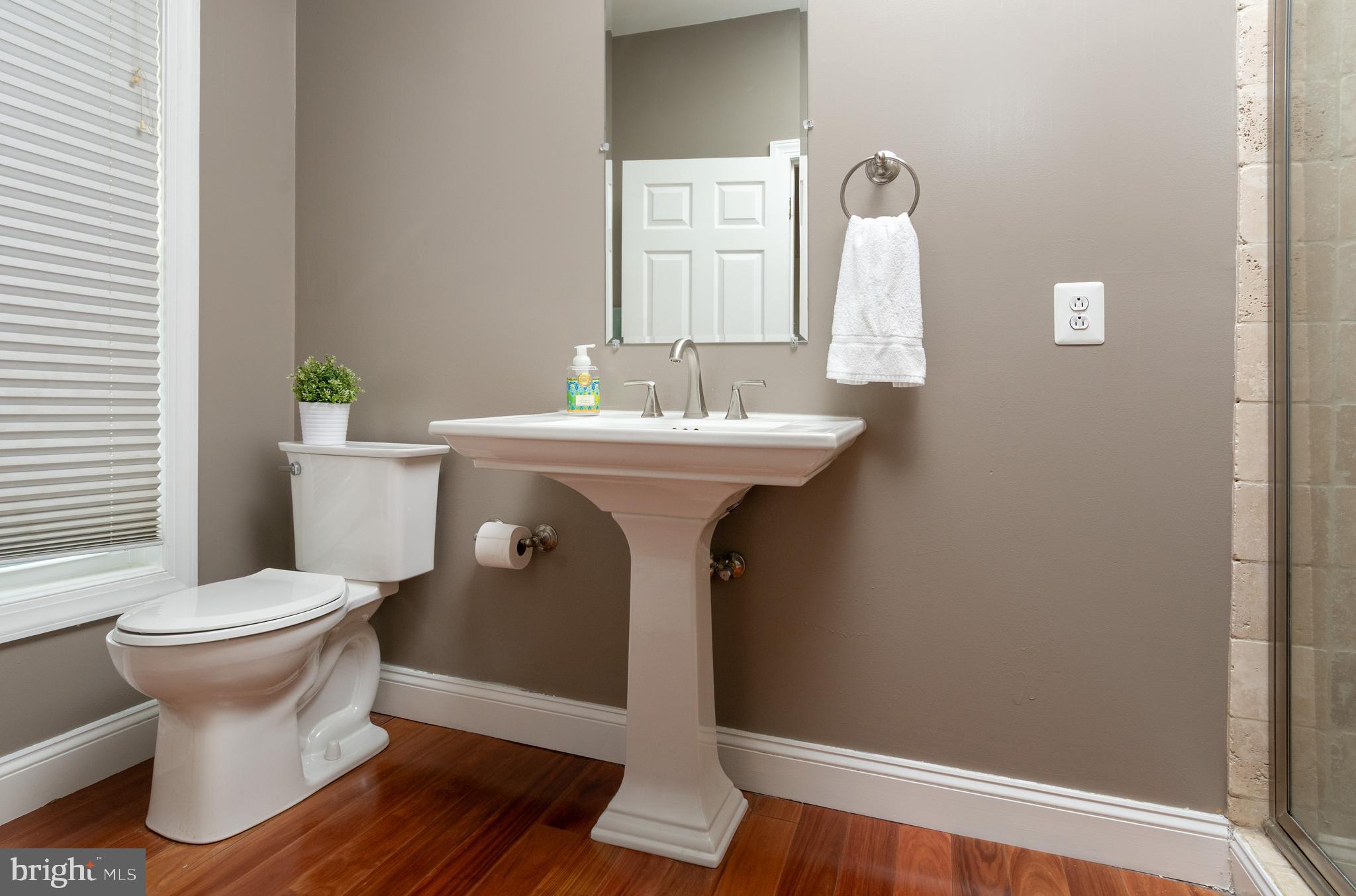 DAMASCUS OUTSIDE - Residential