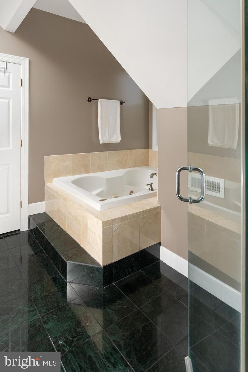 DAMASCUS OUTSIDE - Residential