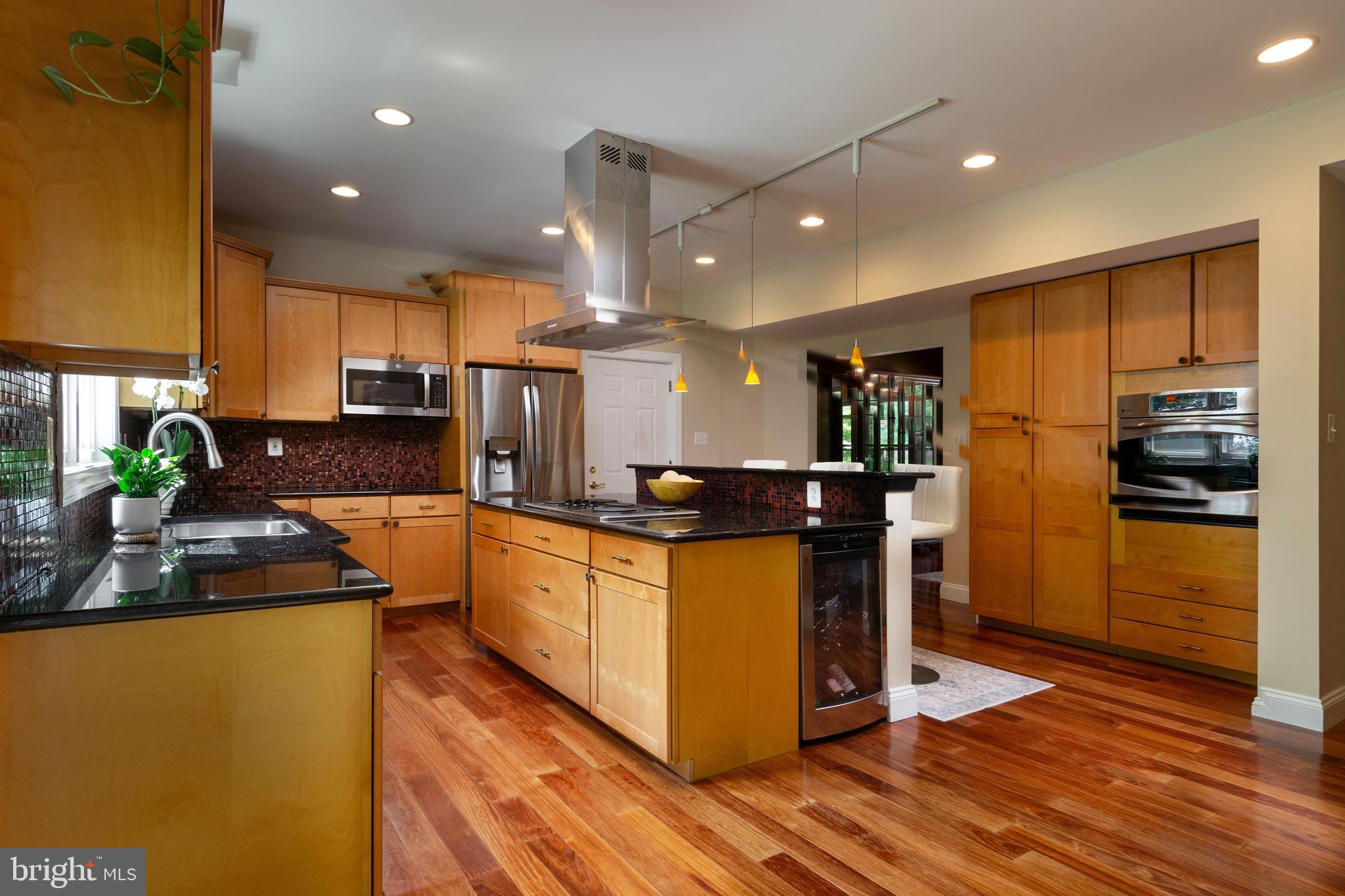 DAMASCUS OUTSIDE - Residential