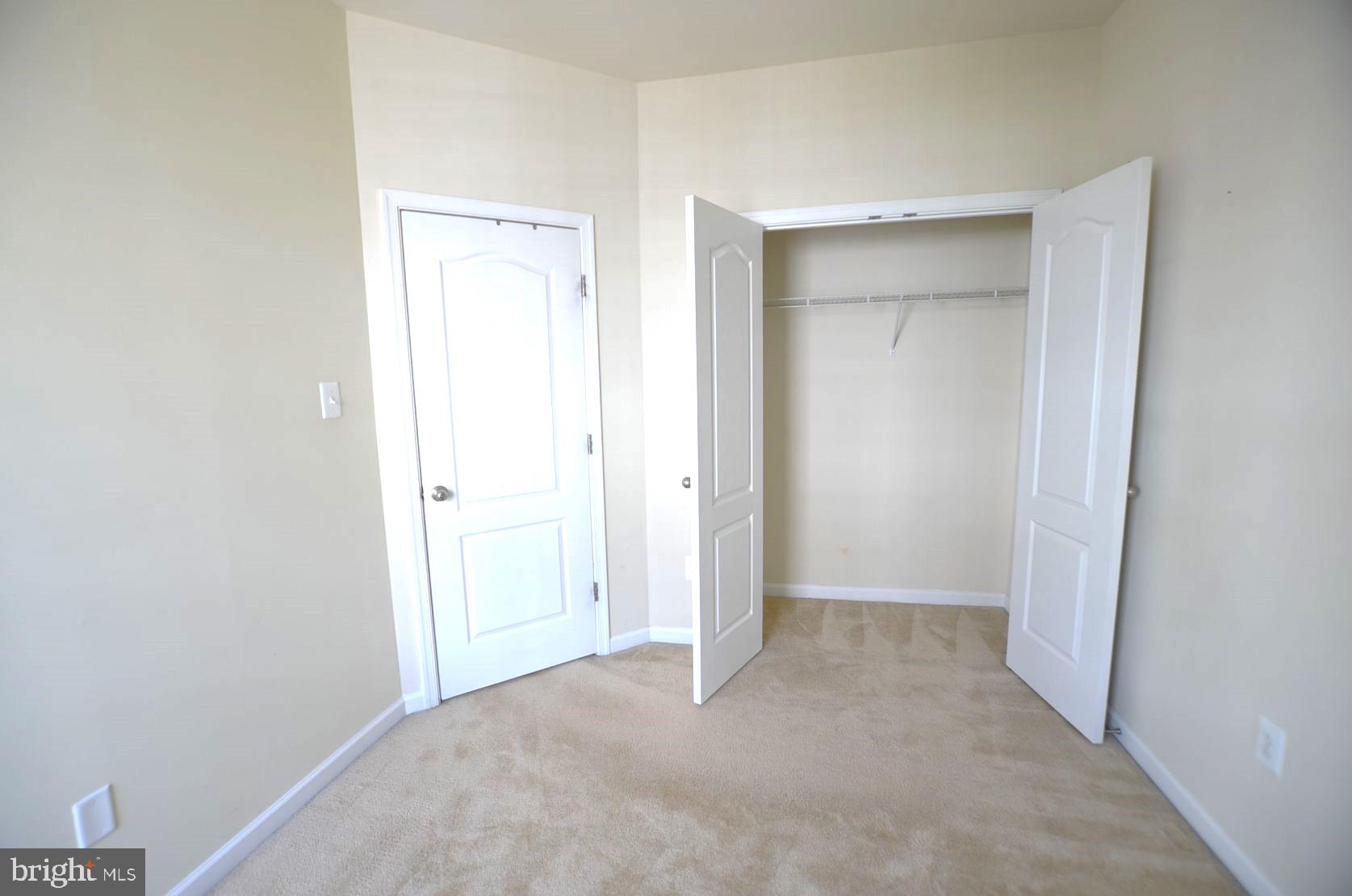 MARKET SQUARE - Residential