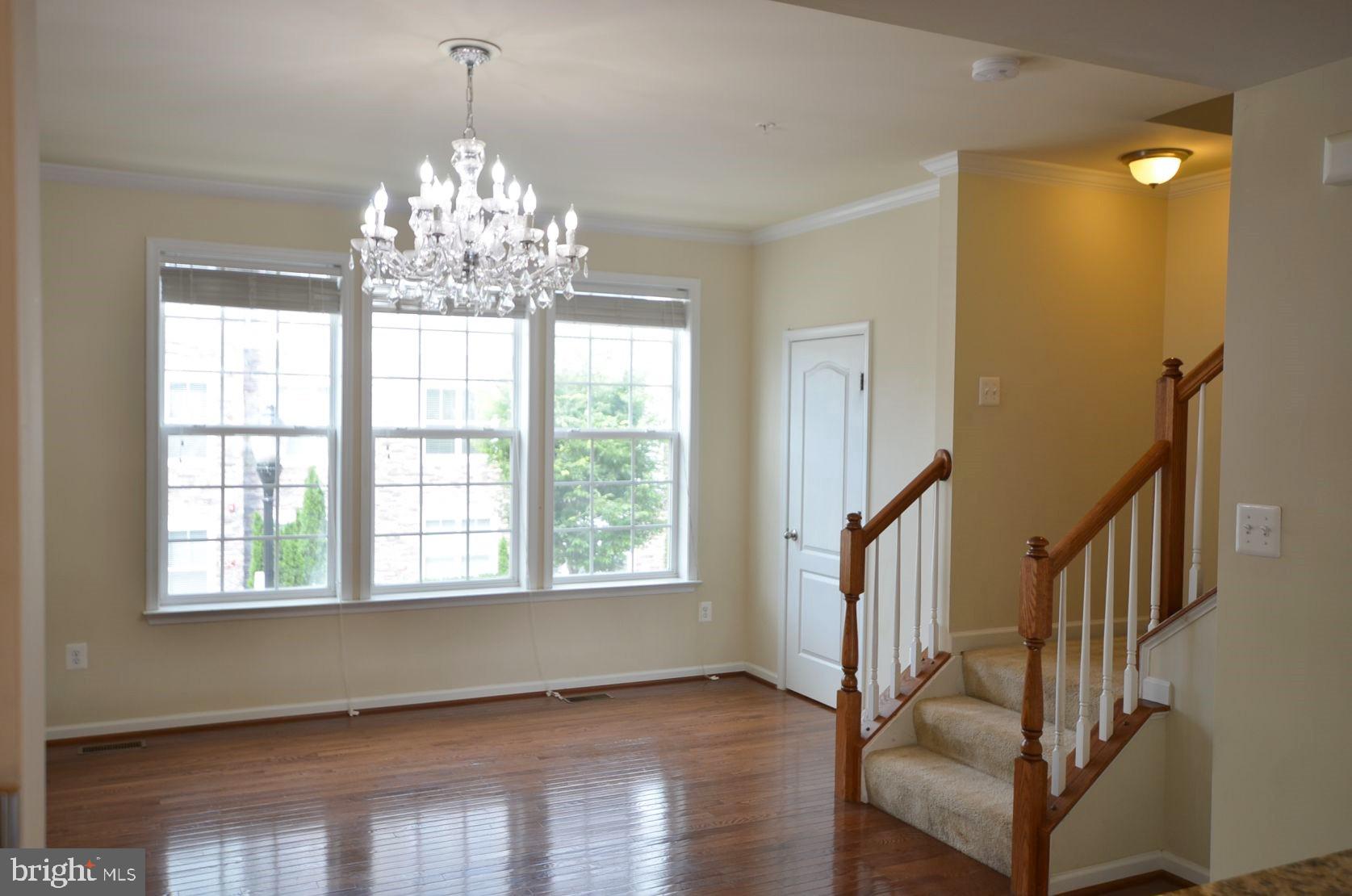 MARKET SQUARE - Residential