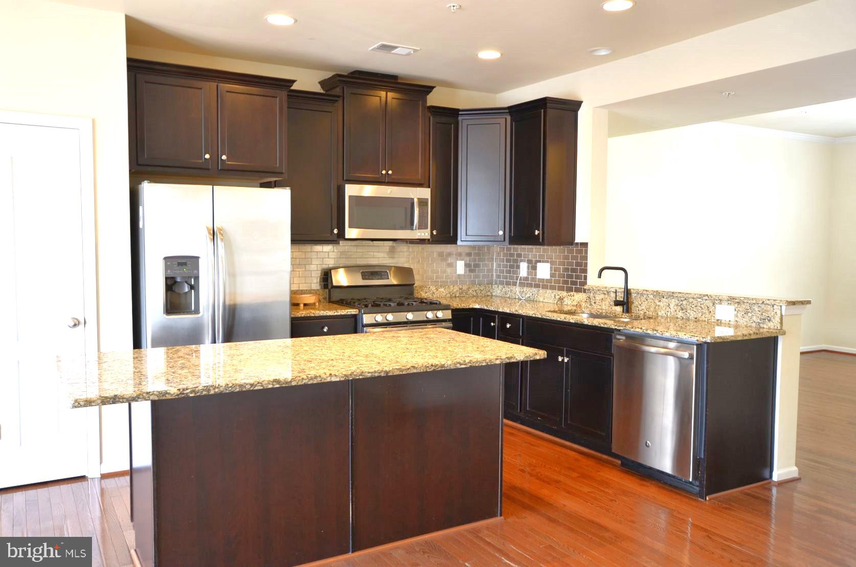 MARKET SQUARE - Residential