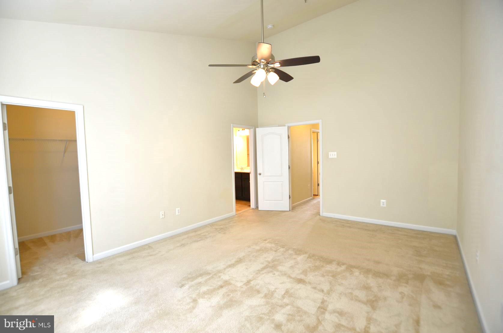 MARKET SQUARE - Residential