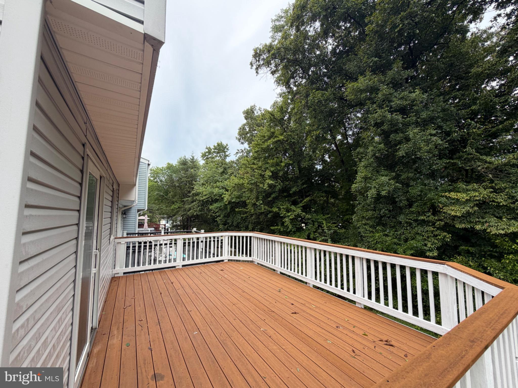 8116 PARKDALE COURT