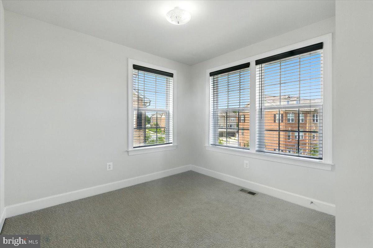 HAMILTON PARK - Residential Lease