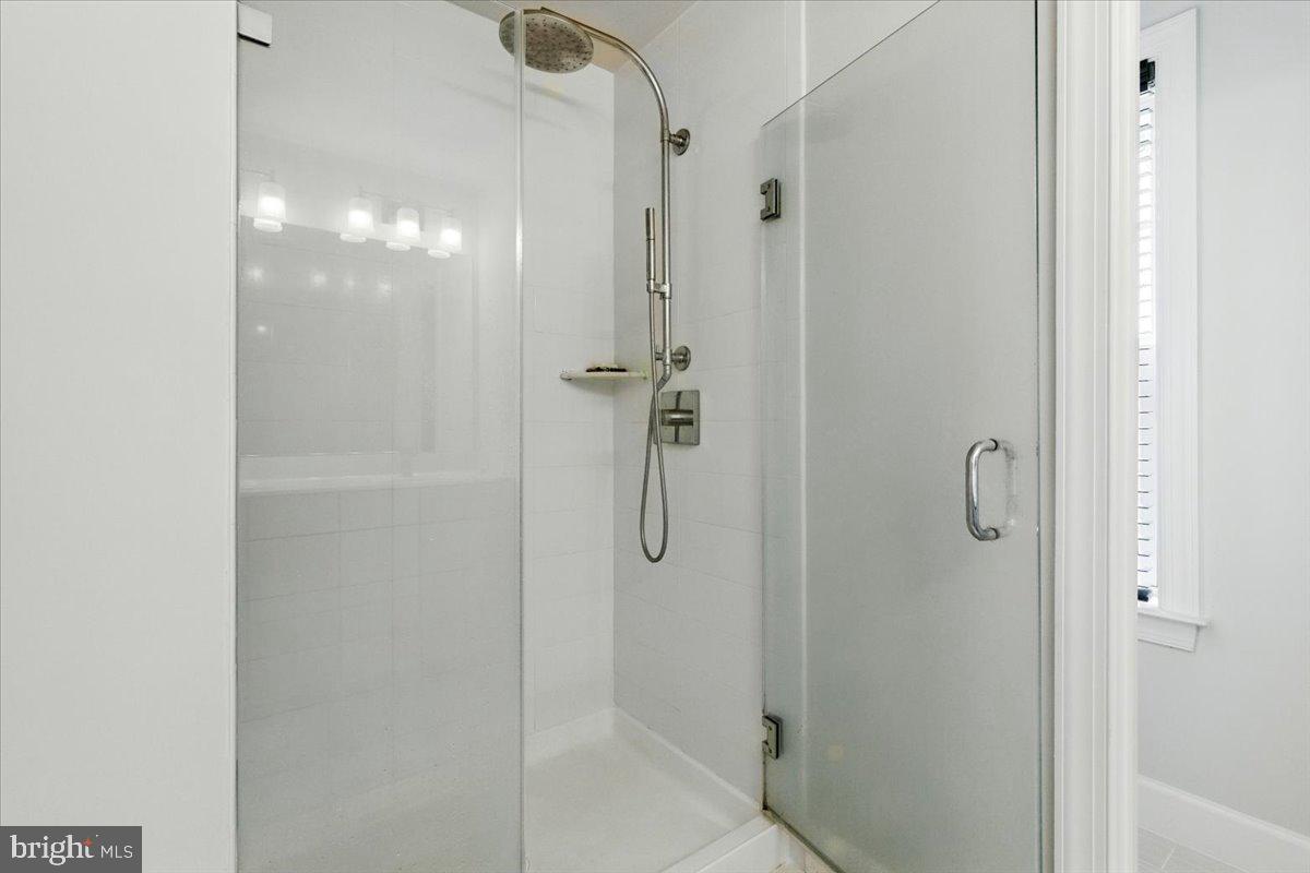 HAMILTON PARK - Residential Lease