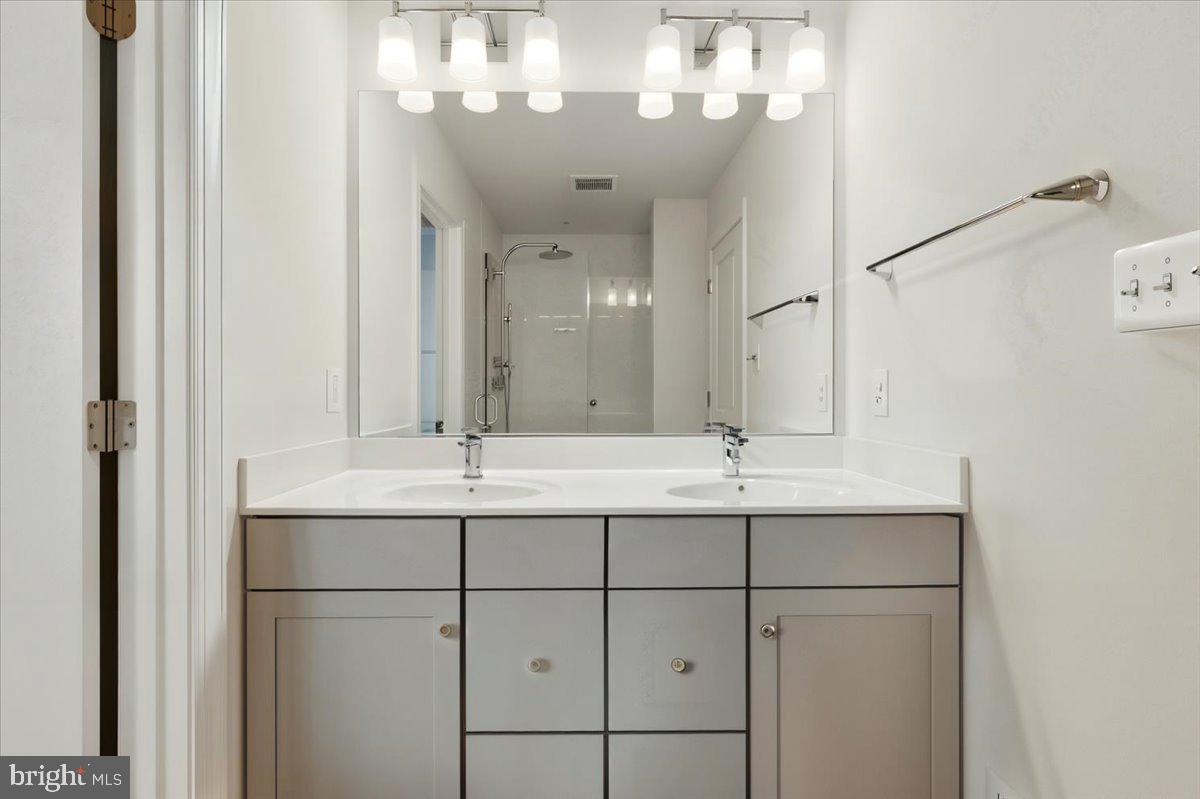 HAMILTON PARK - Residential Lease