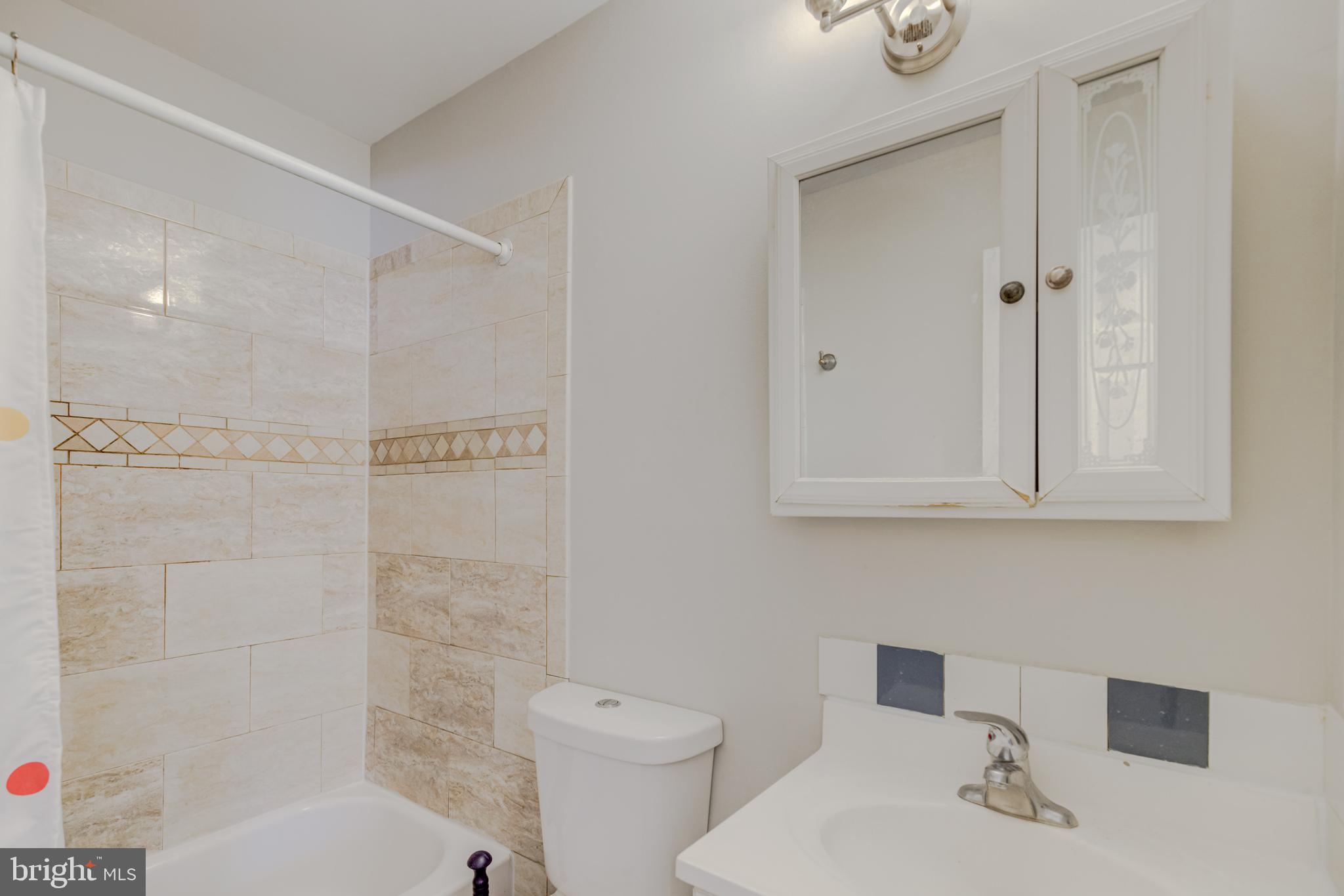 BEVERLY PARK - Residential