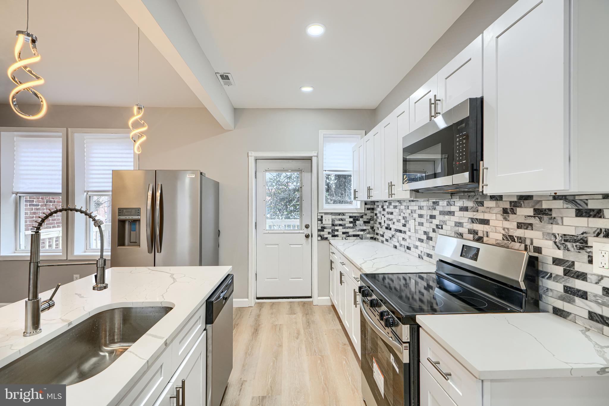 WAVERLY - Residential