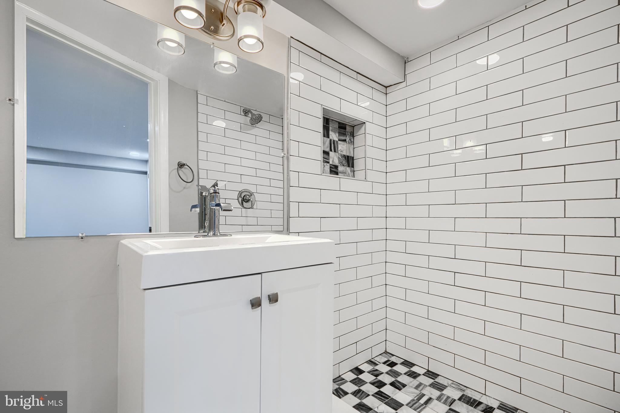 WAVERLY - Residential