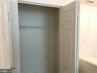 LOVETON FARMS - Residential Lease