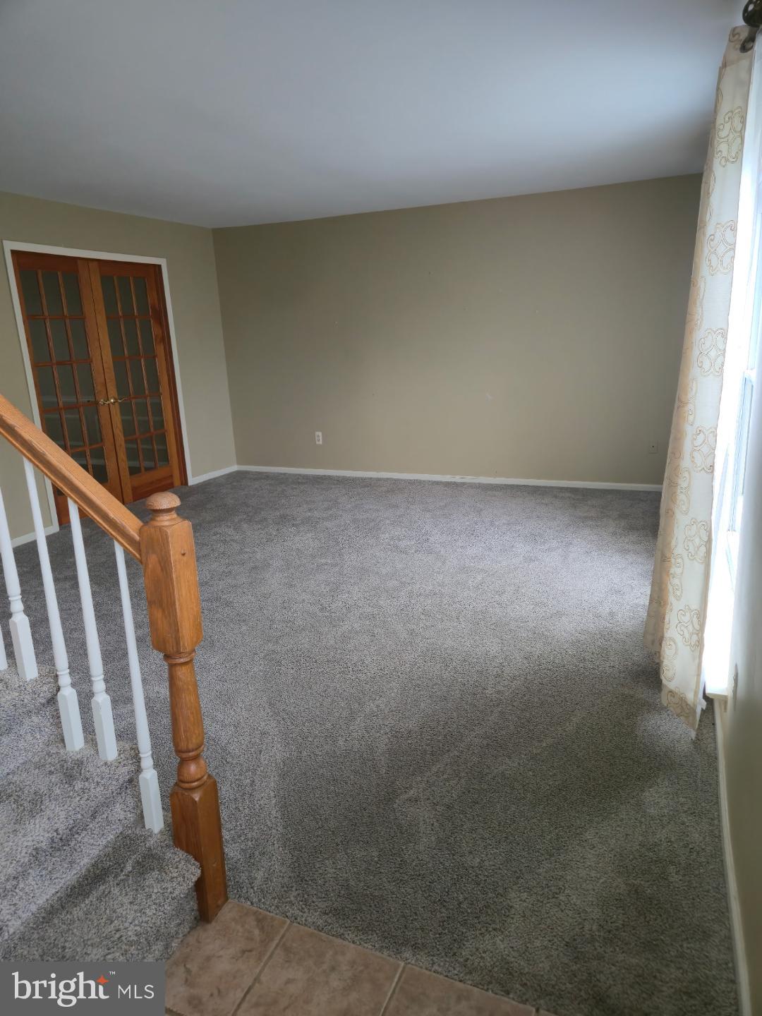 5280 VERMONT DRIVE