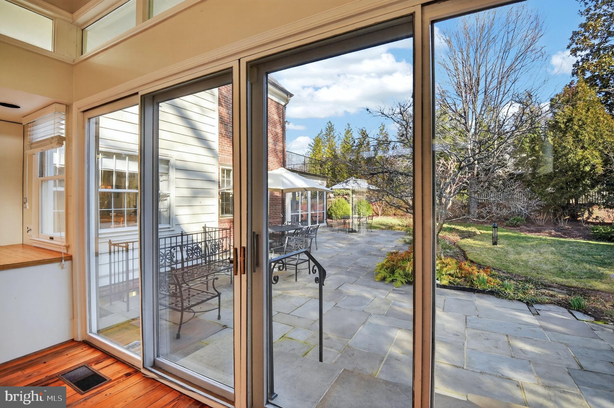 KENWOOD - Residential