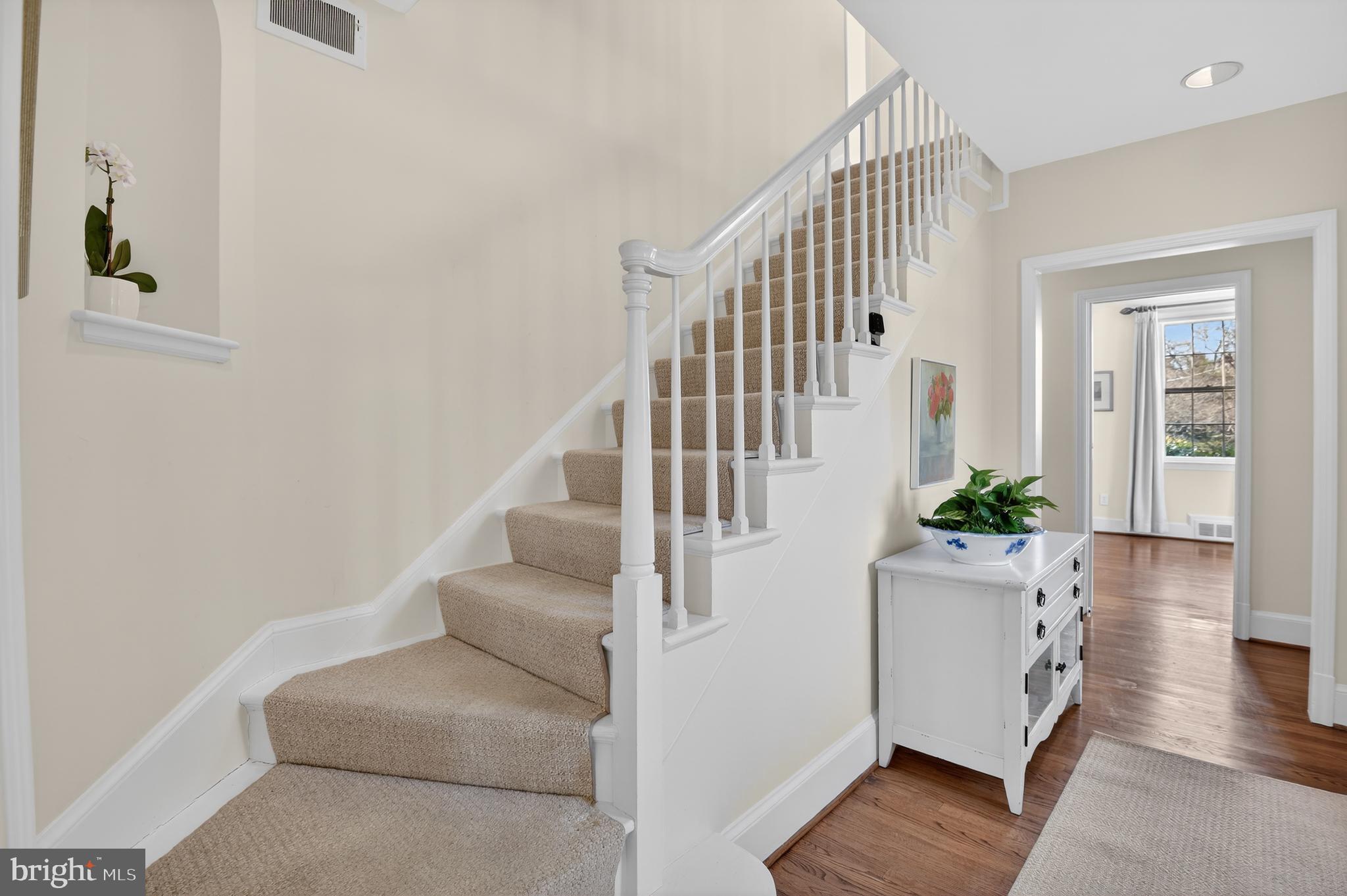 KENWOOD - Residential