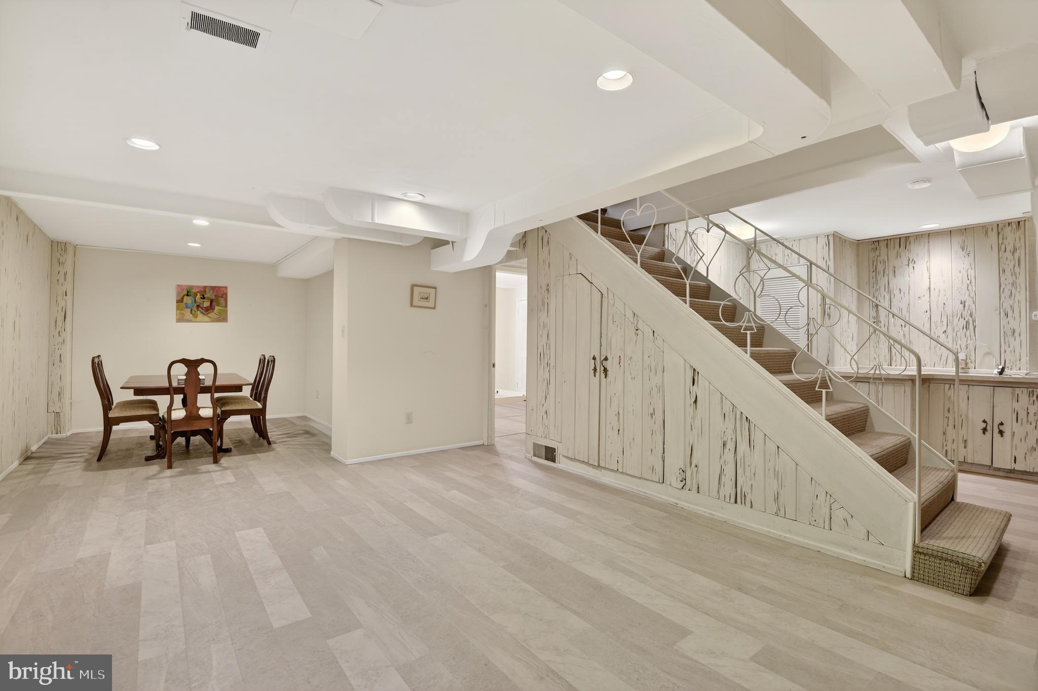 KENWOOD - Residential