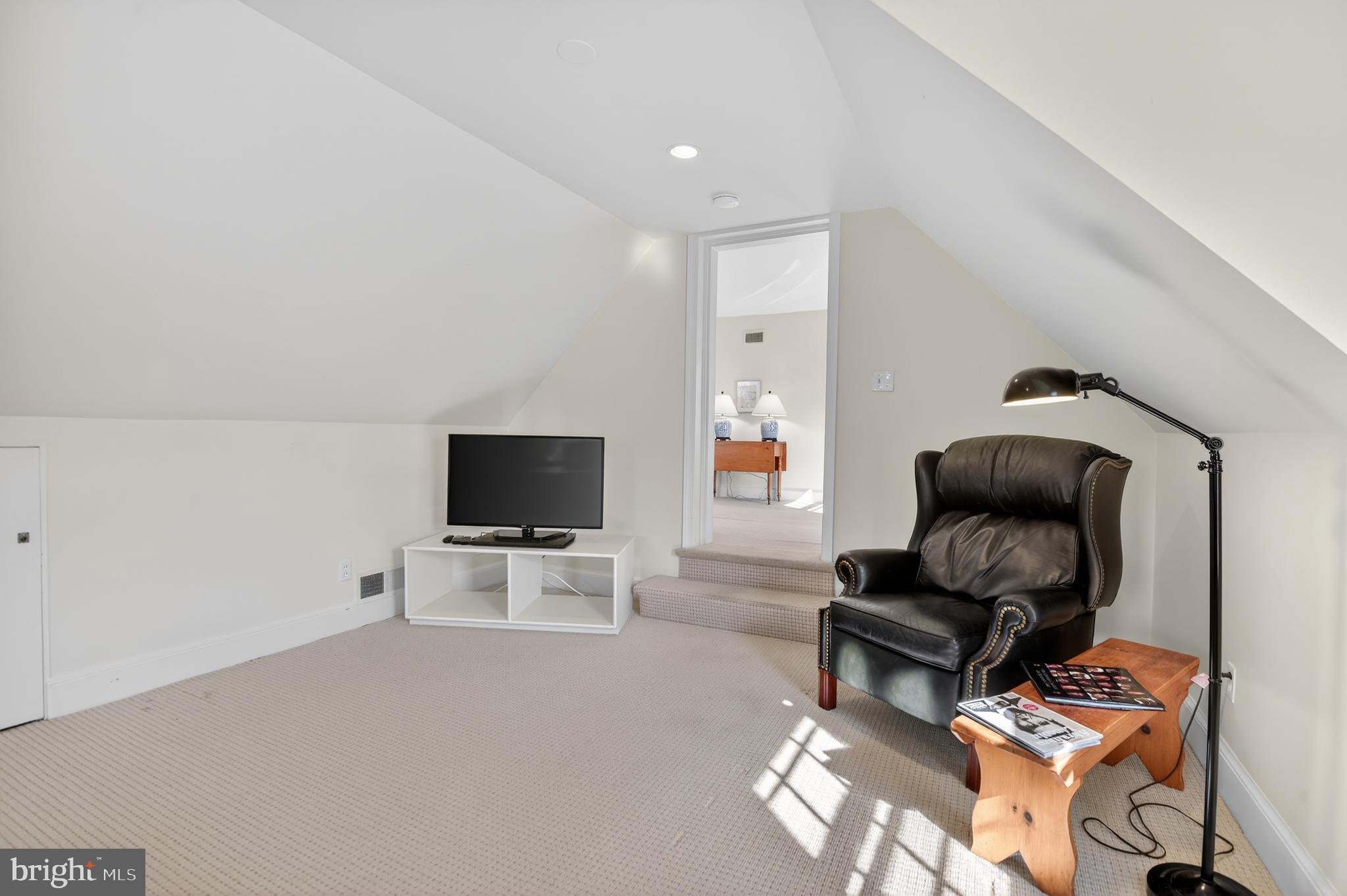 KENWOOD - Residential