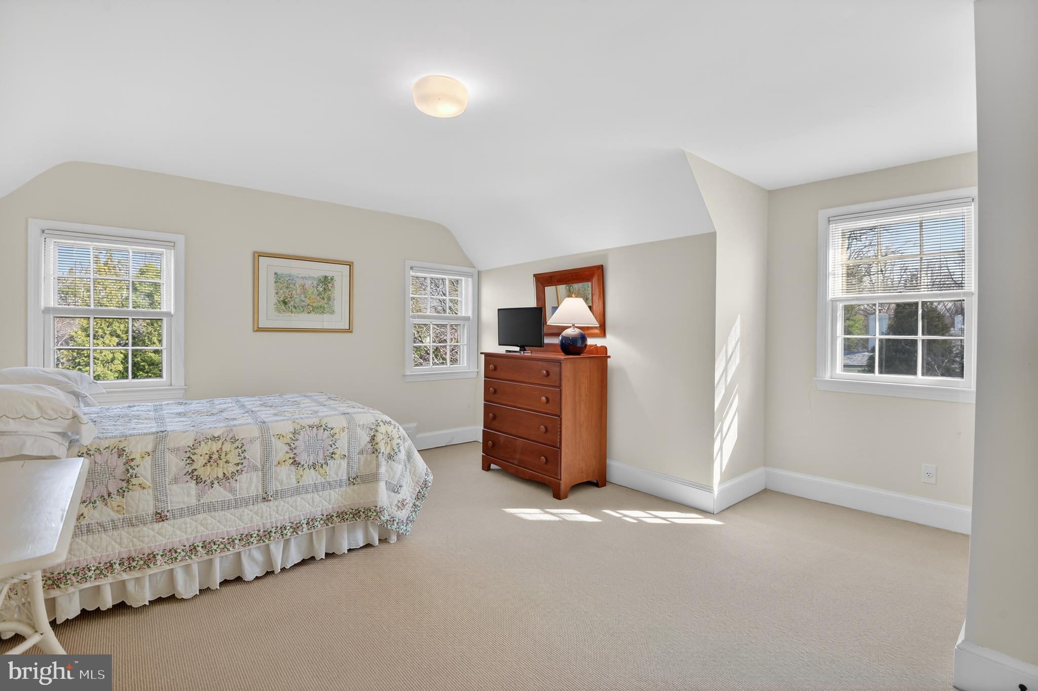 KENWOOD - Residential