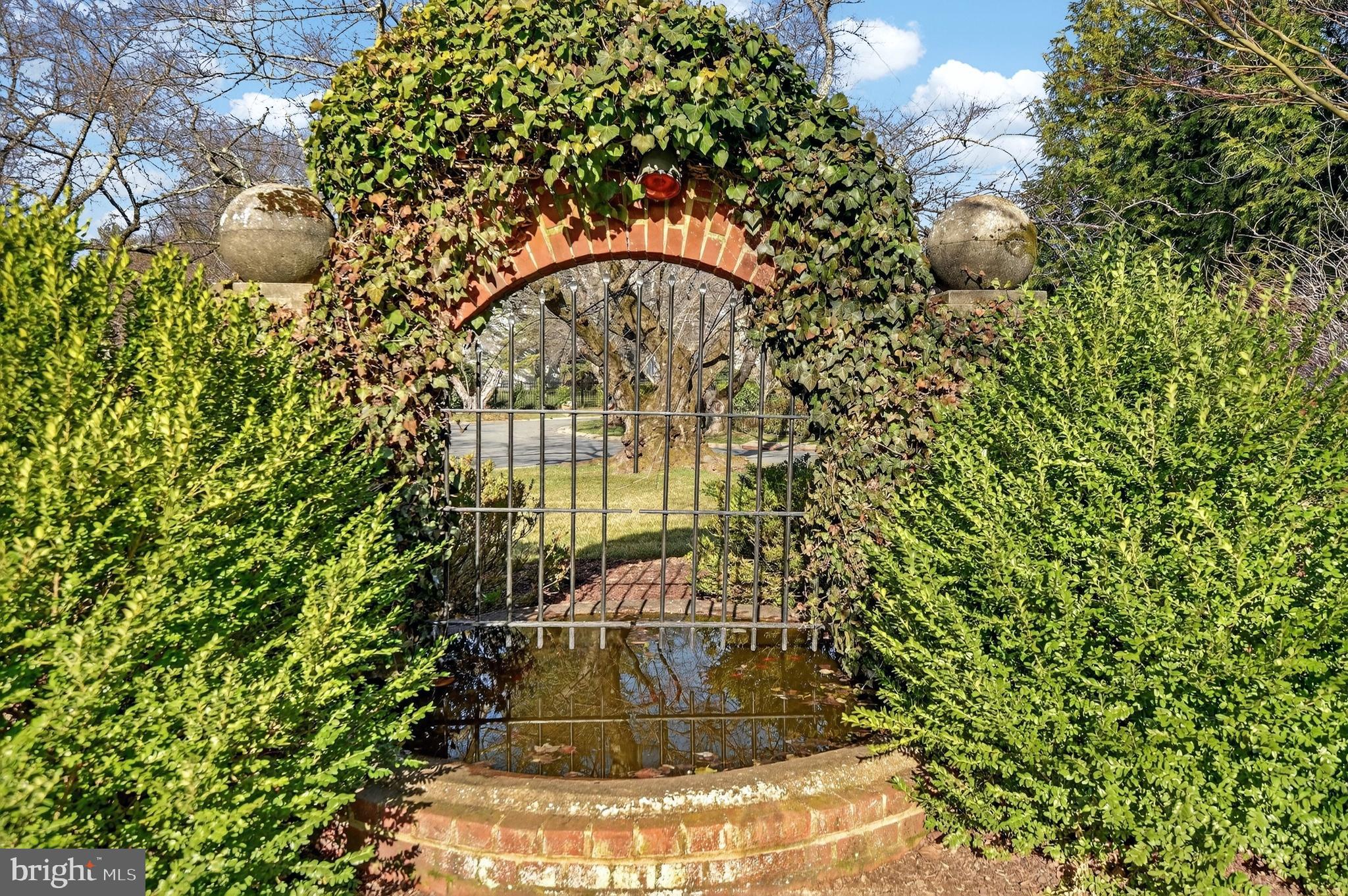 KENWOOD - Residential