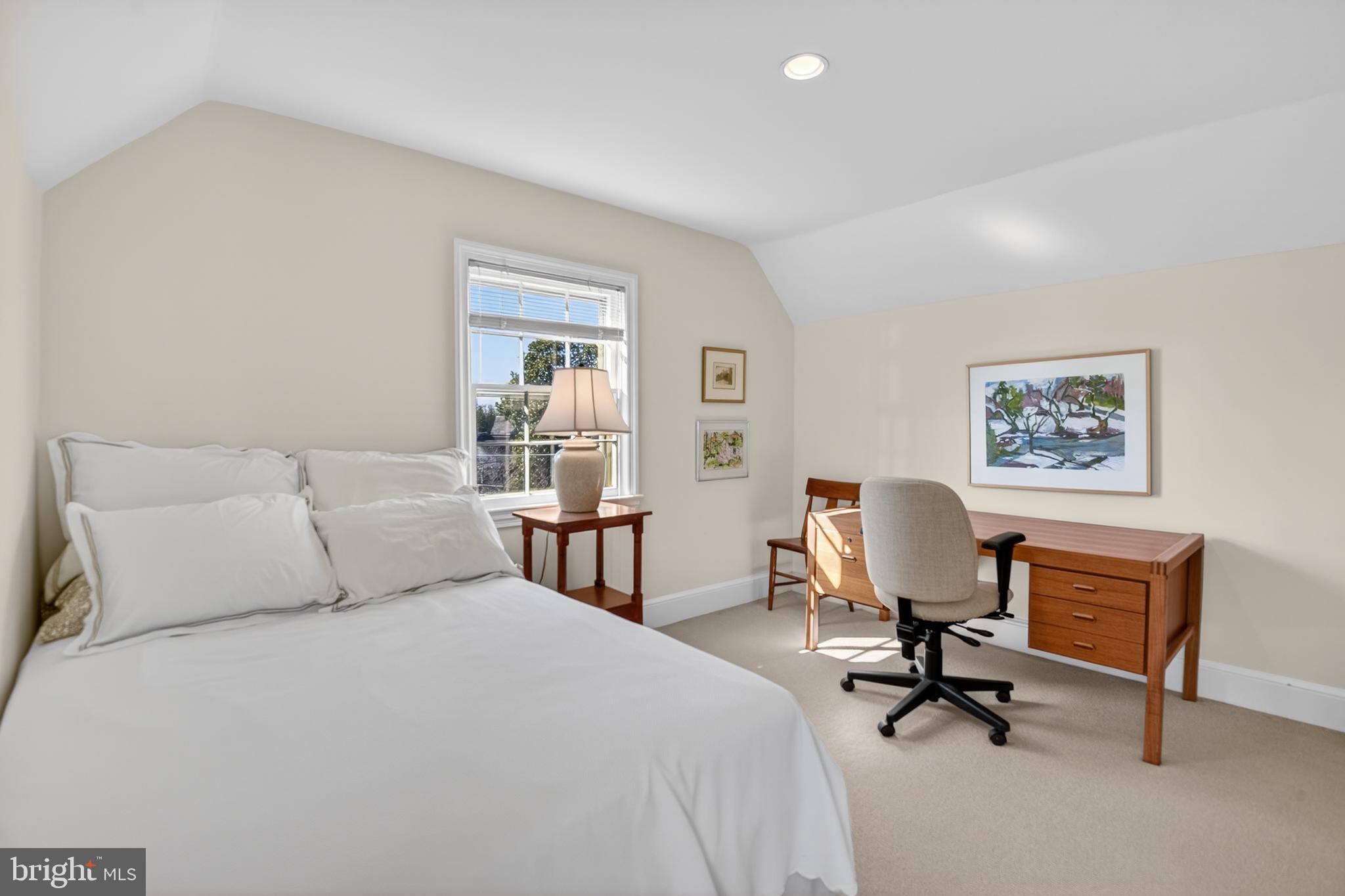 KENWOOD - Residential