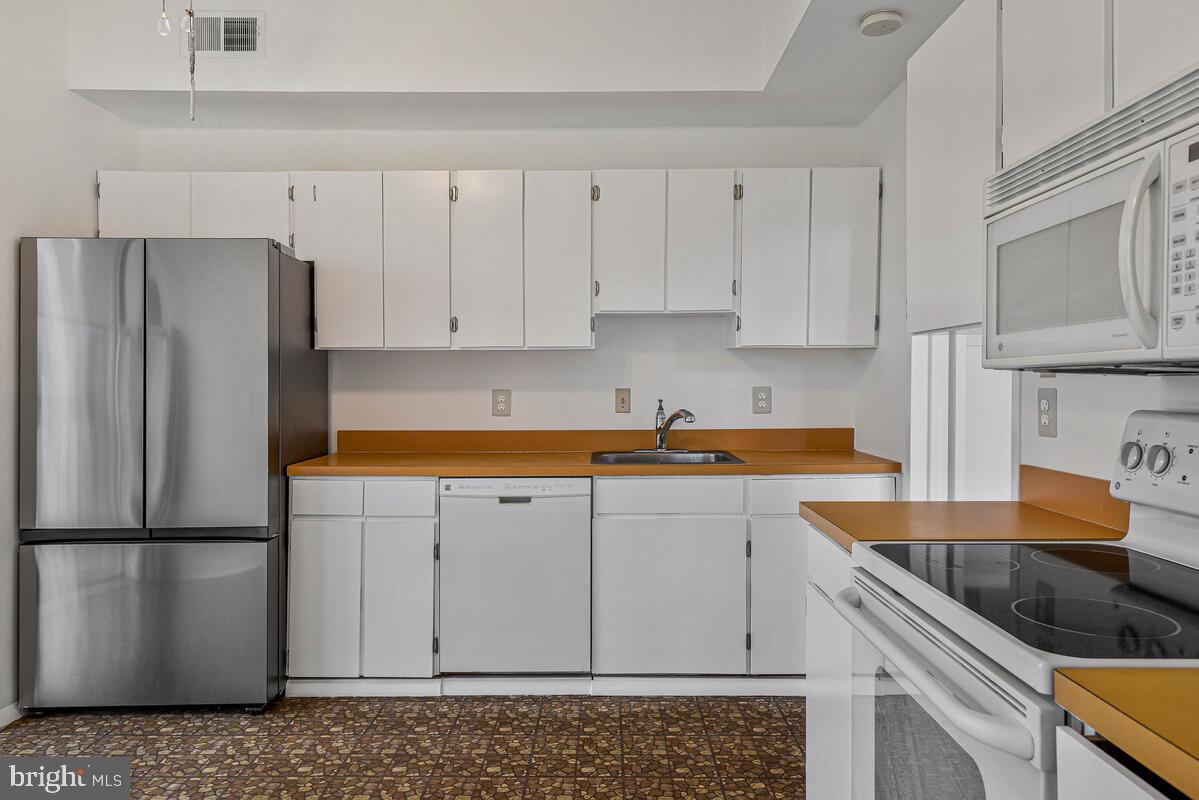 WOODWINDS - Residential