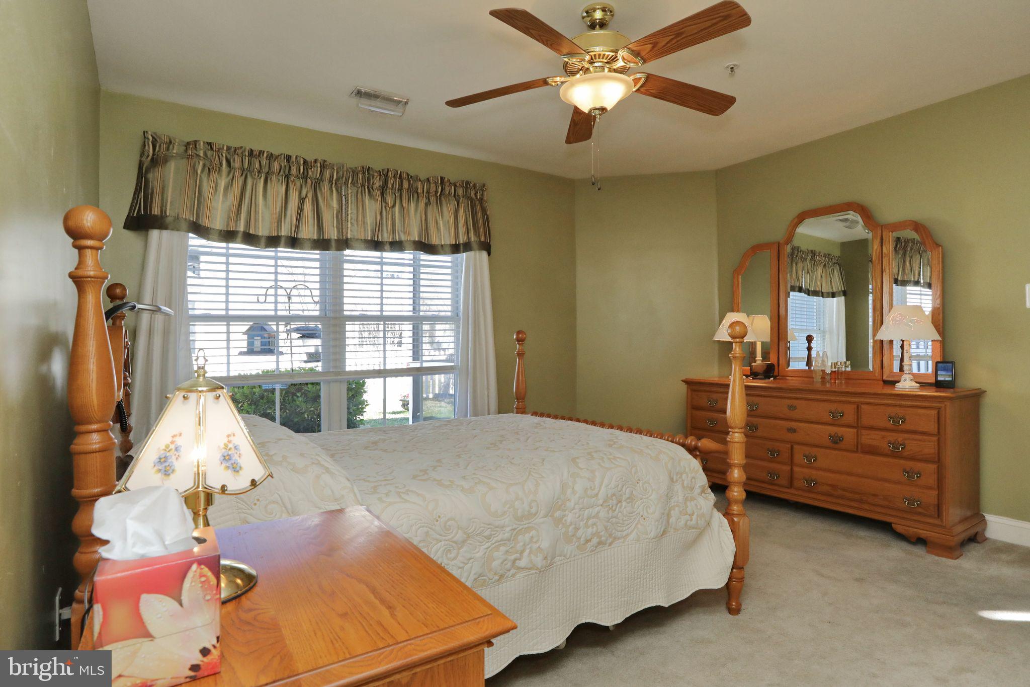 WASHINGTON SQUARE - Residential